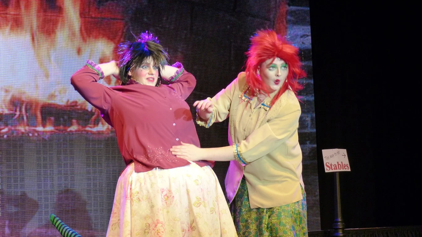 phoenix-youth-theatre-cinderella-2018-ugly-sisters-slapstick-kitchen.jpg