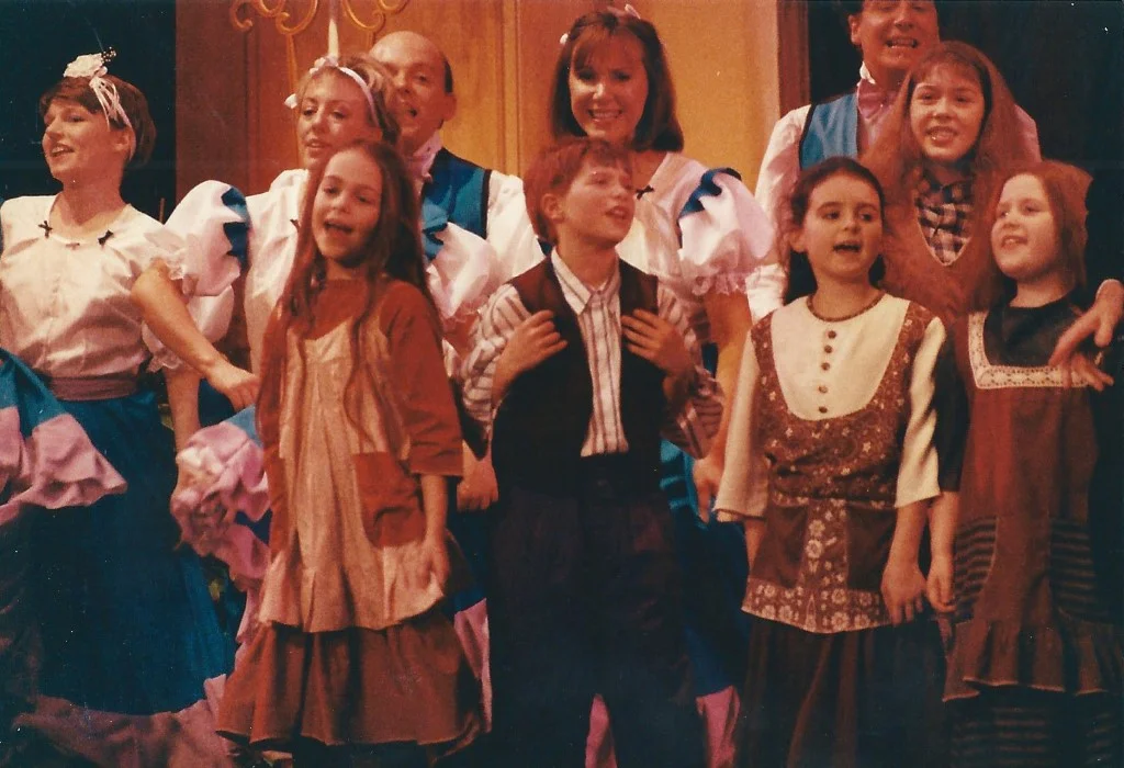 old-time-music-hall-1992-junior-chorus-closeup-phoenix.jpg
