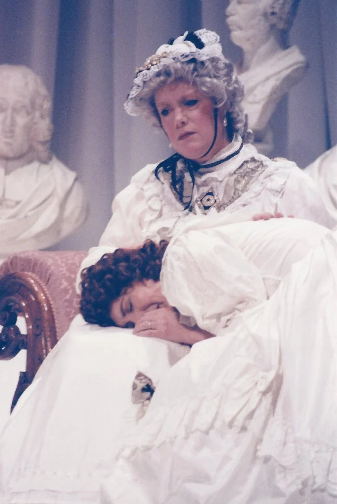 phoenix-theatre-1995-les-liaisons-dangereuses-comforting-scene-on-sofa.jpg