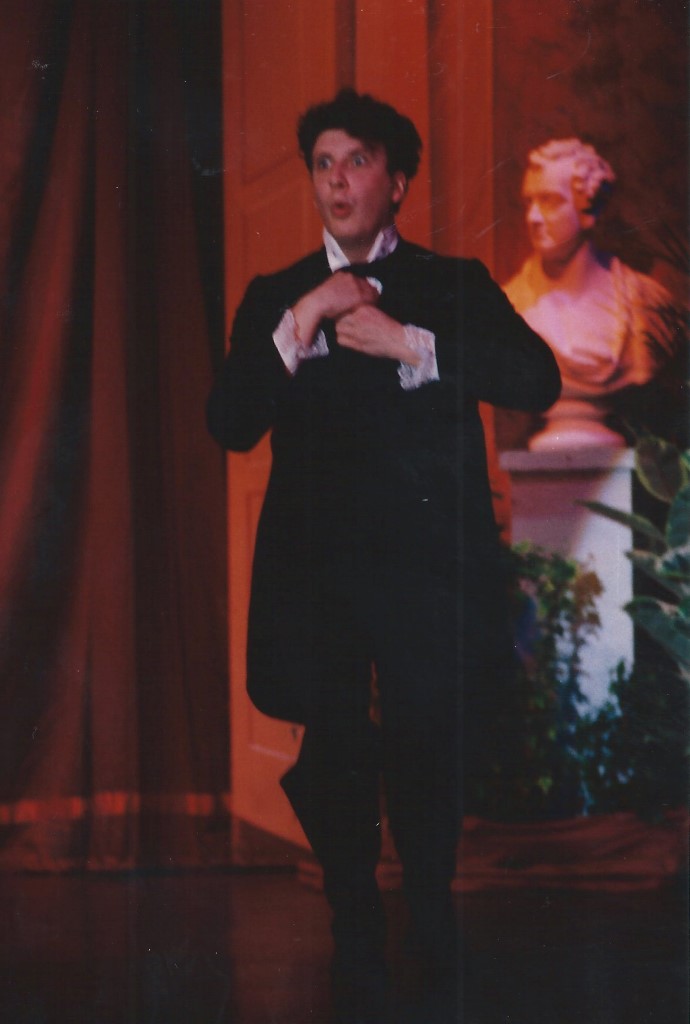 phoenix-theatre-1995-old-time-music-hall-extravaganza-comic-singer-tails-bust.jpg