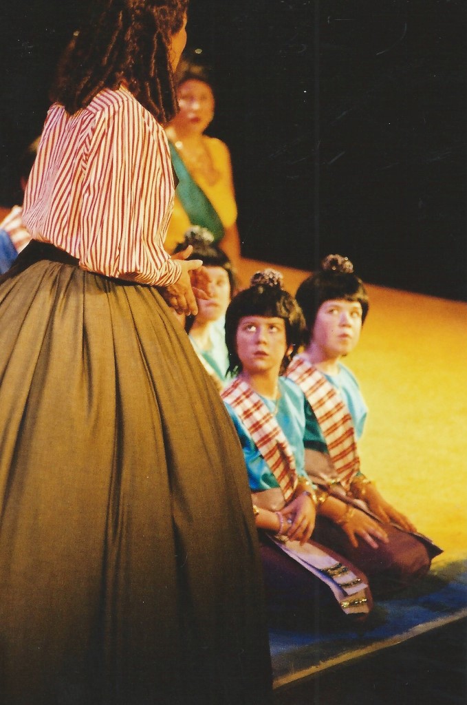 phoenix-theatre-2001-king-and-i-anna-teaches-royal-wives.jpg