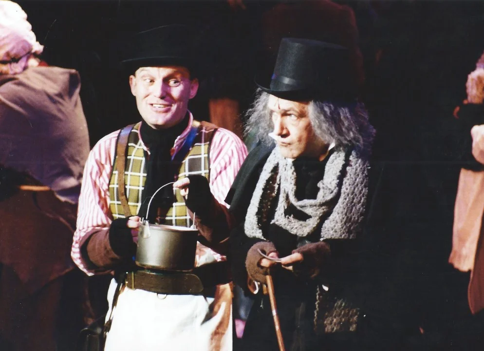 phoenix-theatre-scrooge-2003-scrooge-and-street-vendor.jpg