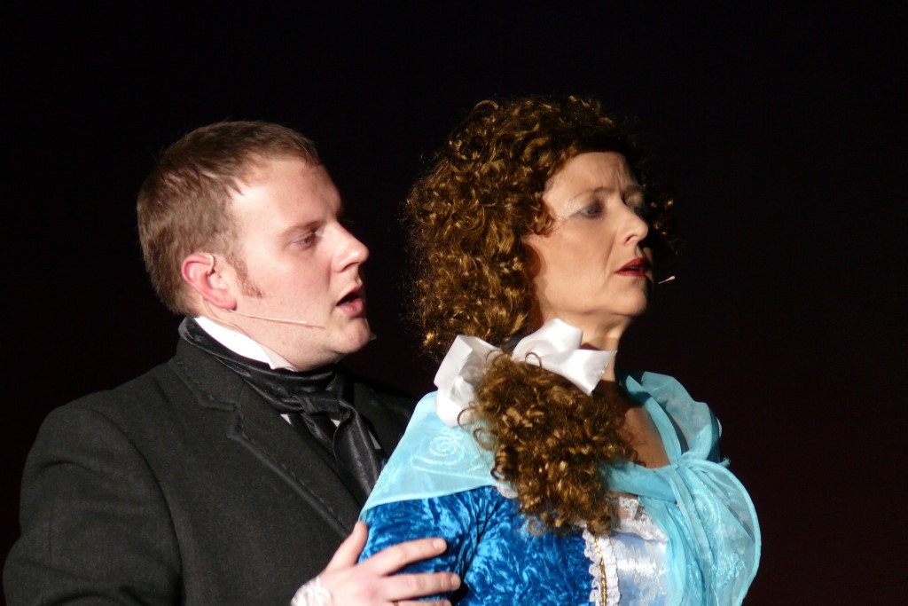 Phoenix Theatre’s The Scarlet Pimpernel (2007)