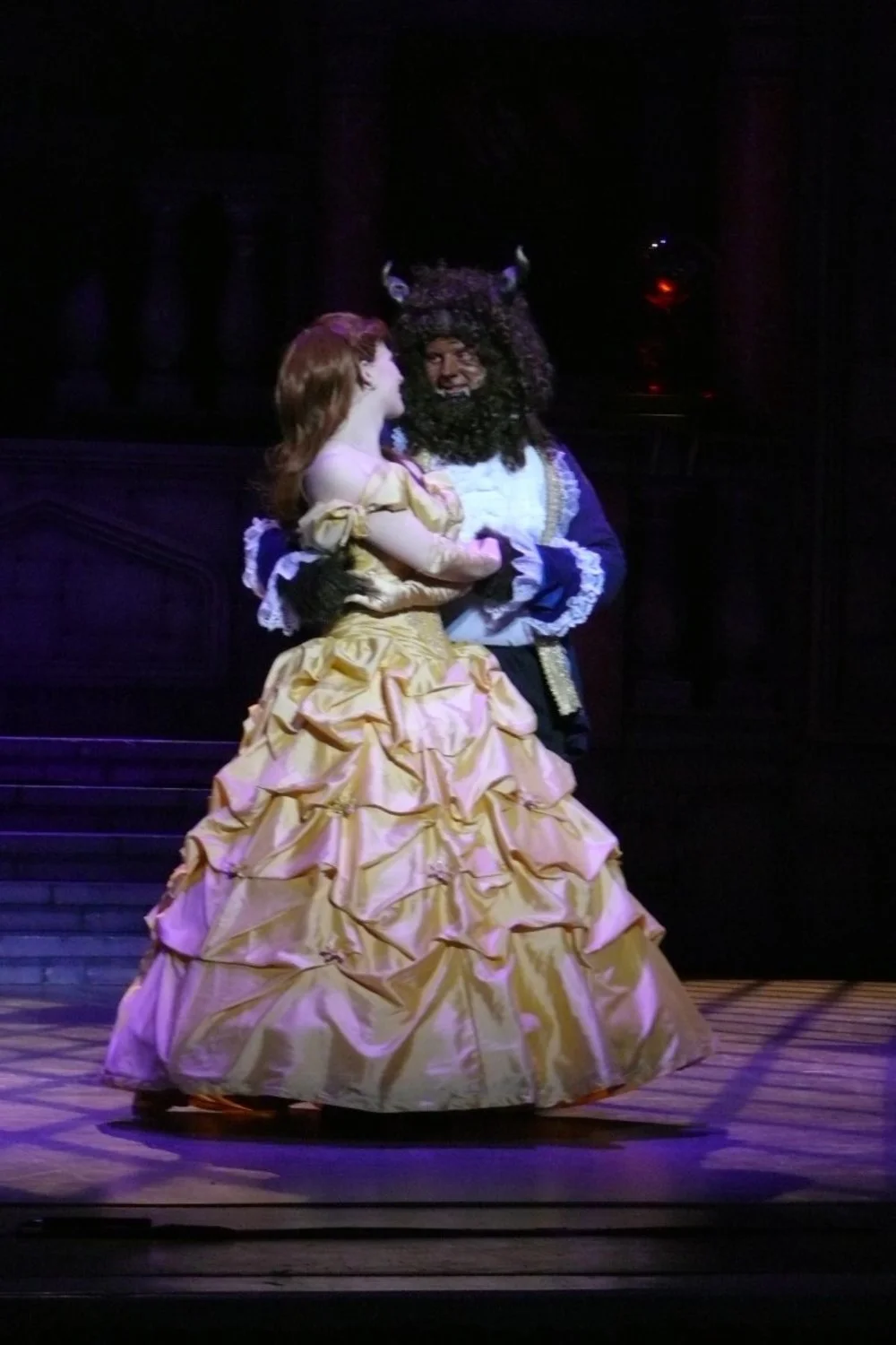 phoenix-theatre-2012-beauty-and-the-beast-belle-beast-waltz.jpg