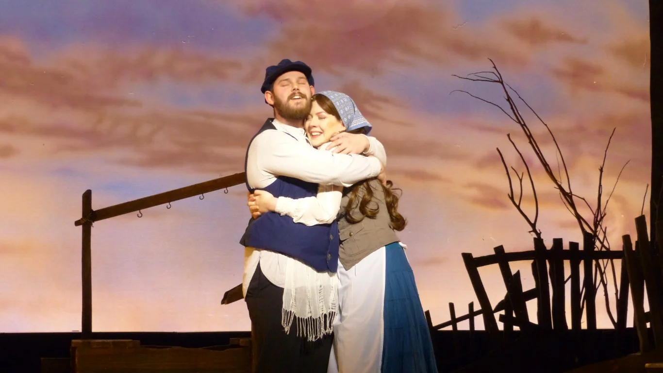 phoenix-theatre-fiddler-on-the-roof-2019-aberdeen-couple-embrace.jpg