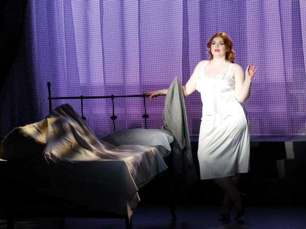 phoenix-theatre-city-of-angels-2019-bedroom-song-white-slip.jpg