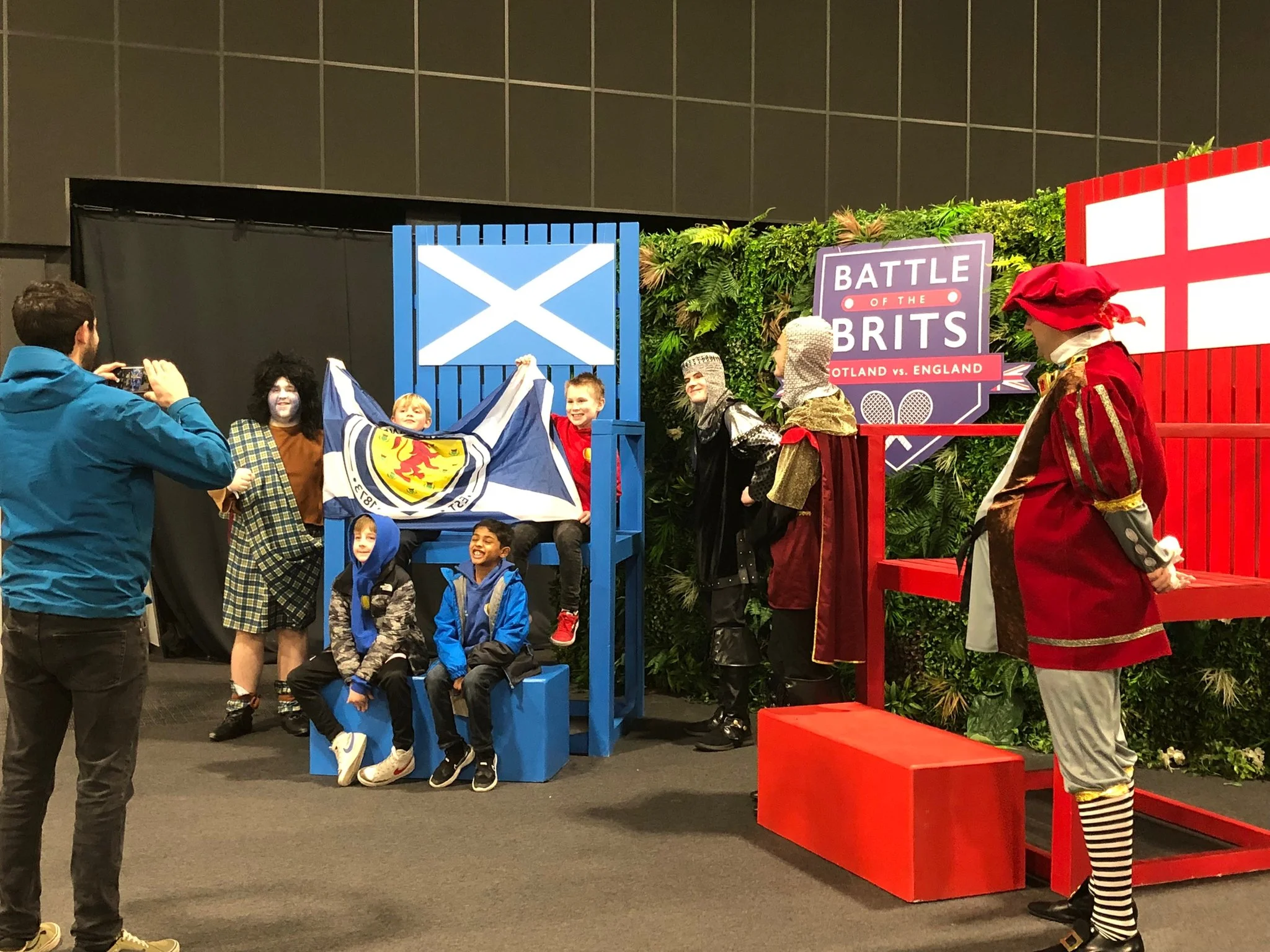 battle-of-the-brits-giant-scotland-chair-fan-photos.jpg