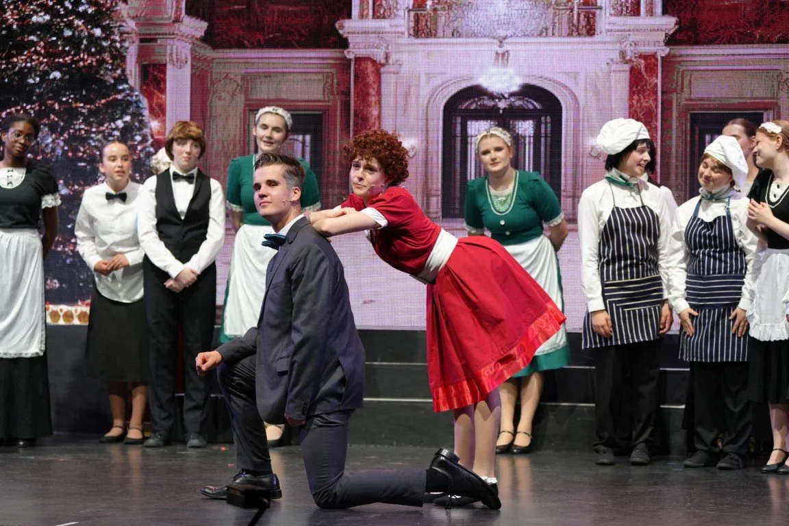 phoenix-youth-theatre-annie-2025-i-dont-need-anything-but-you-duet.jpg