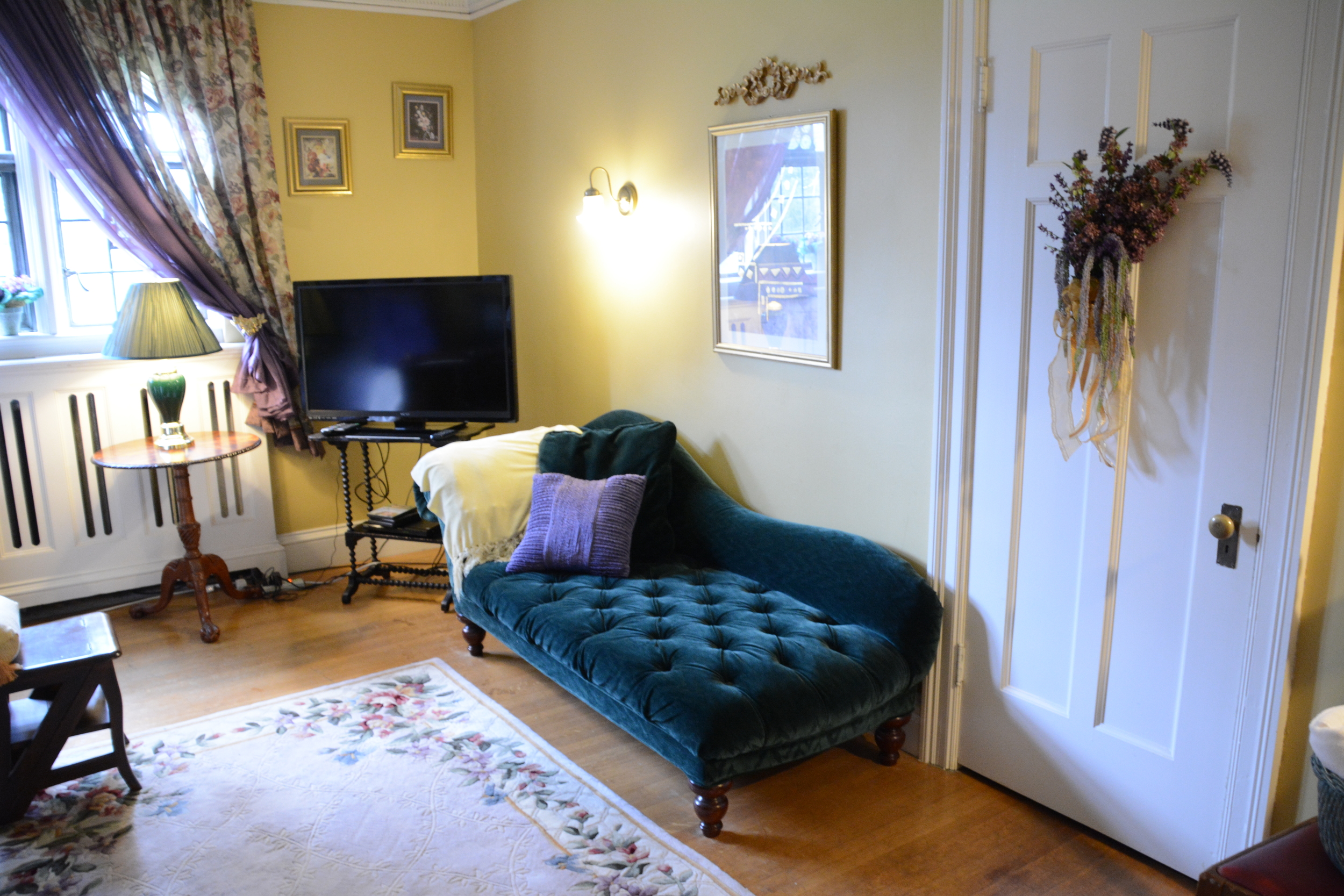 The Gold Room Thornewood Castle