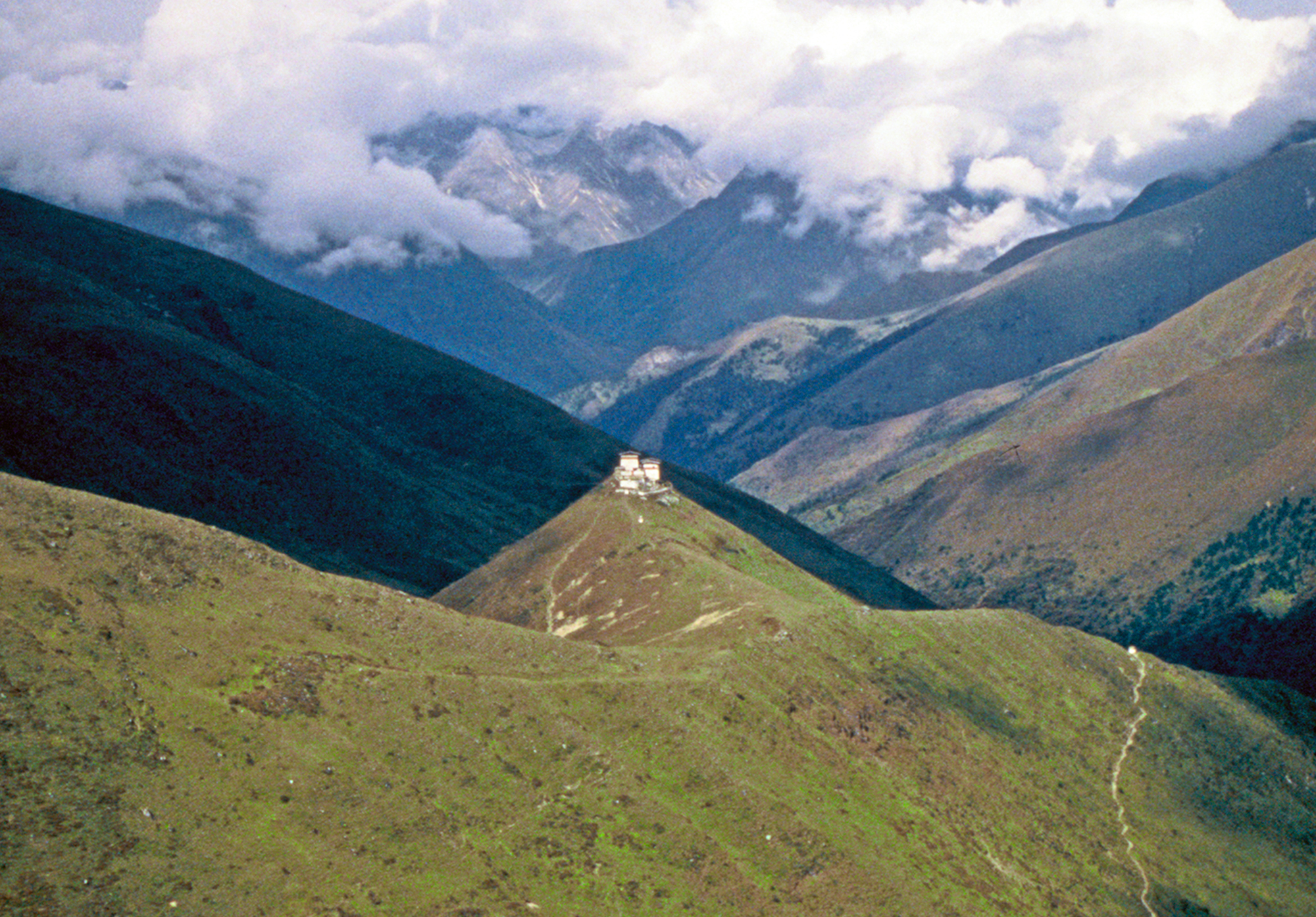  Mountain Fortress,&nbsp;Bhutan 