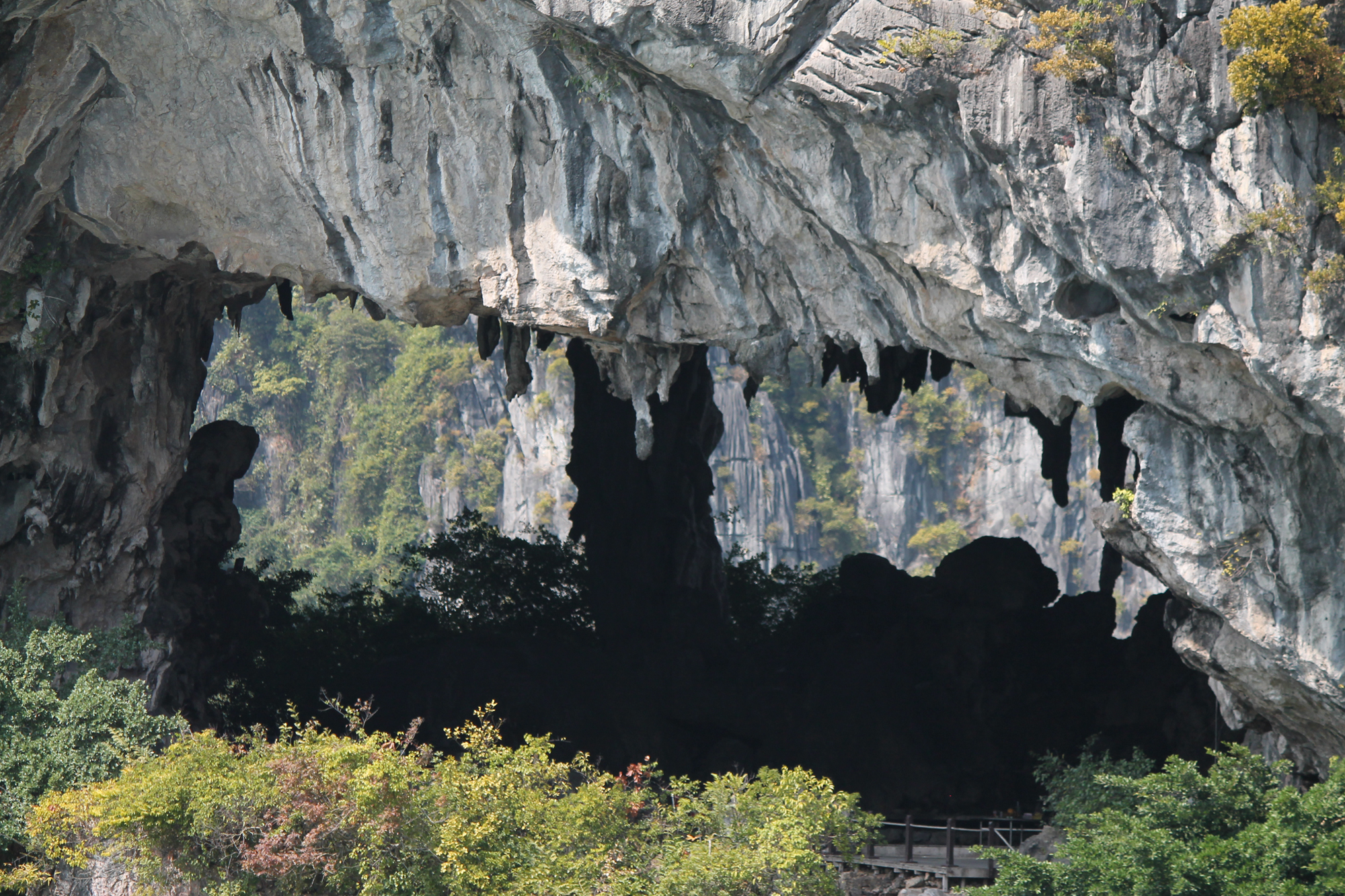  Ha Long Bay, Vietnam 