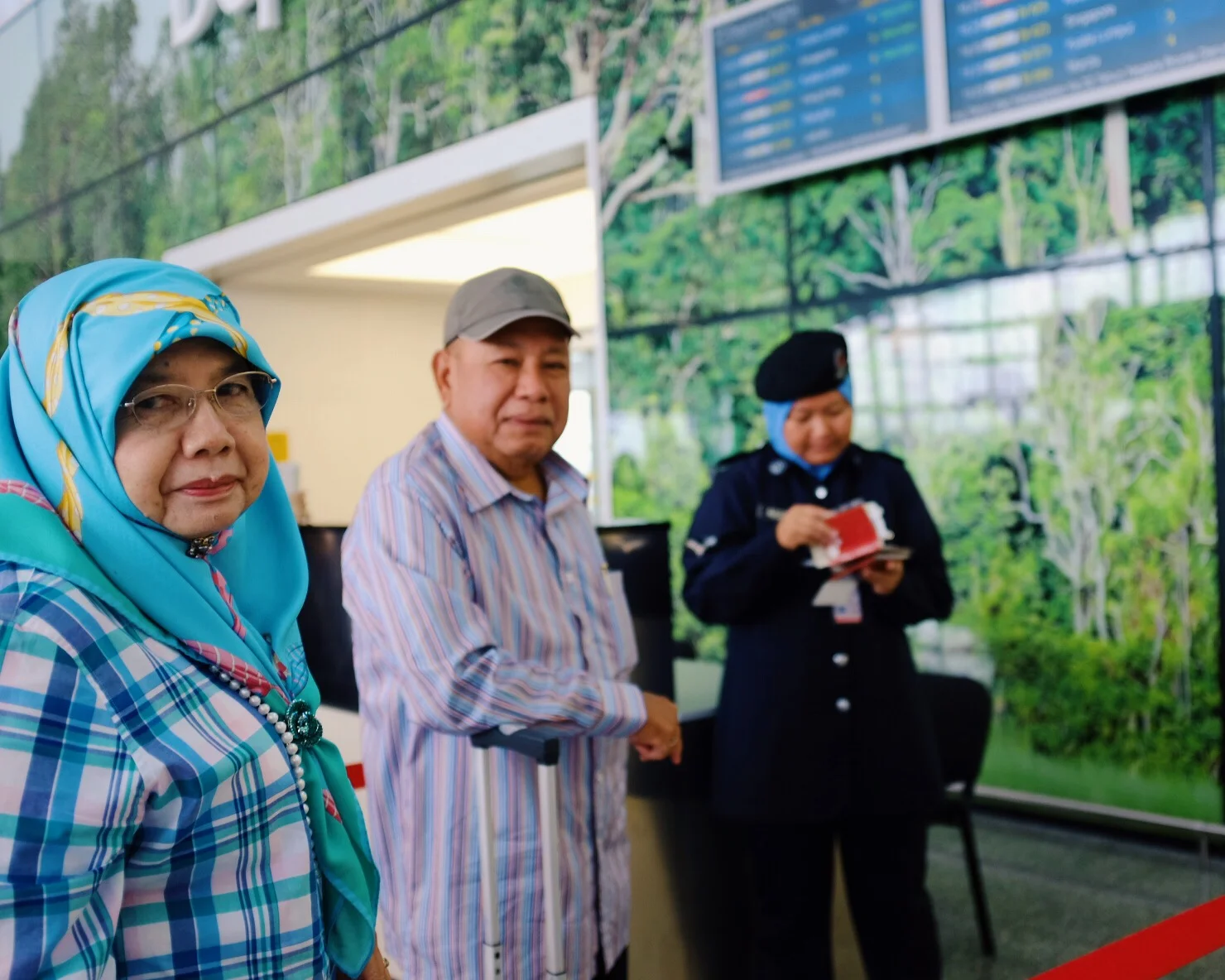 Sending my parents off to Singapore, 45 minutes before. 