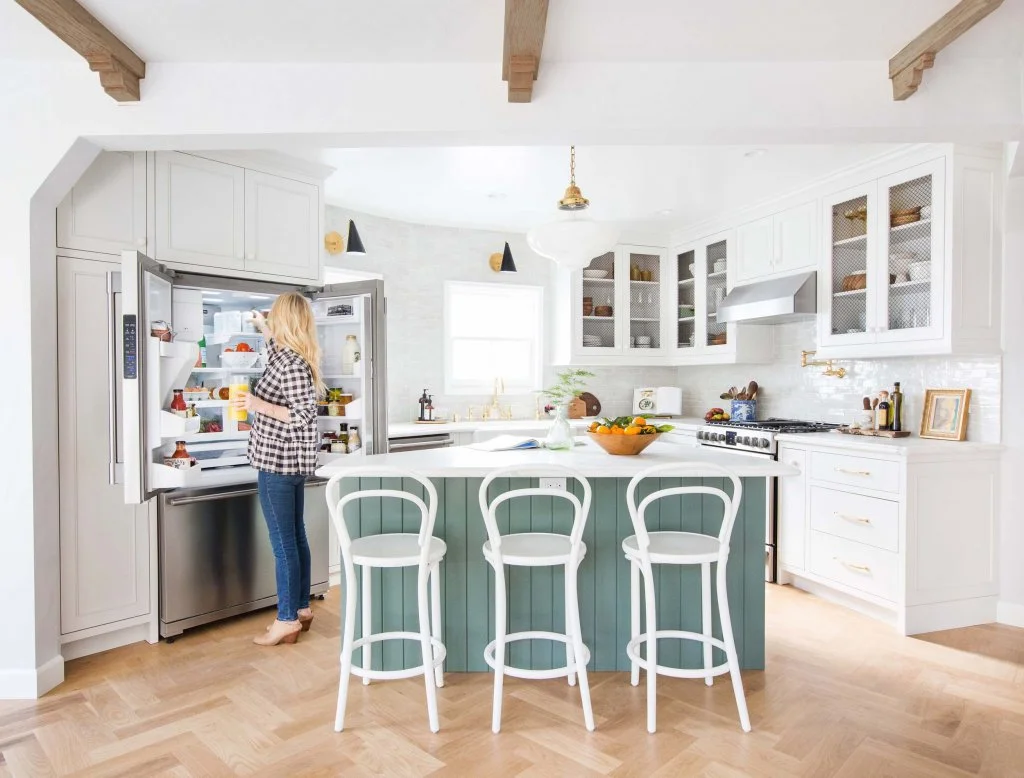 Emily-Henderson_Frigidaire_Kitchen-Reveal_Waverly_English-Modern_Edited-Beams_131-1024x778.jpg