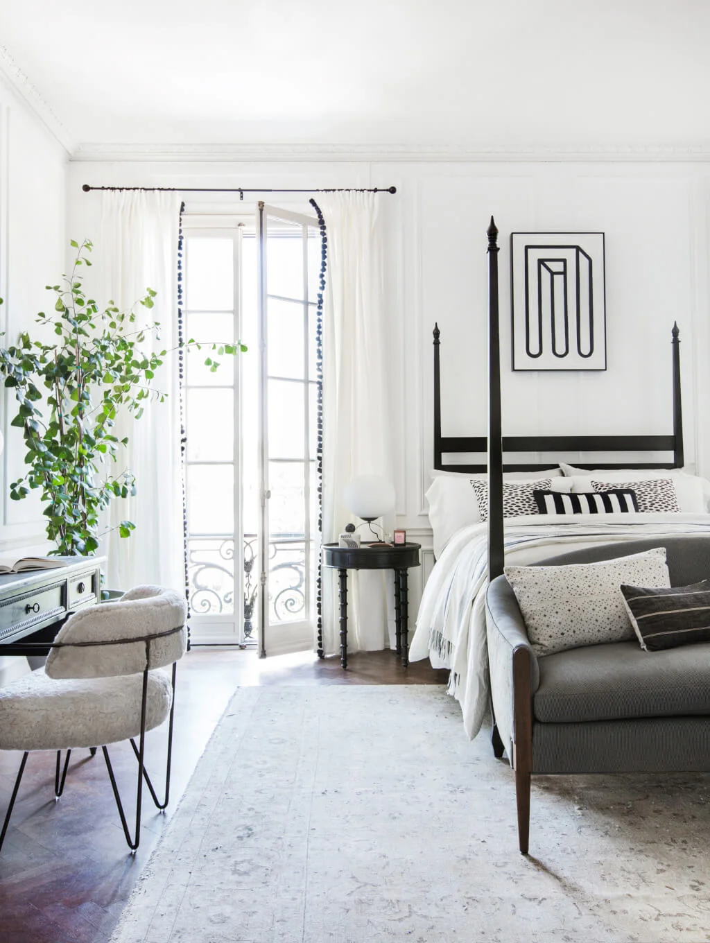 Emily-Henderson_The-Fourth-Artist_Sothebys_Parisian-Apartment_Pics_21-1024x1360.jpg