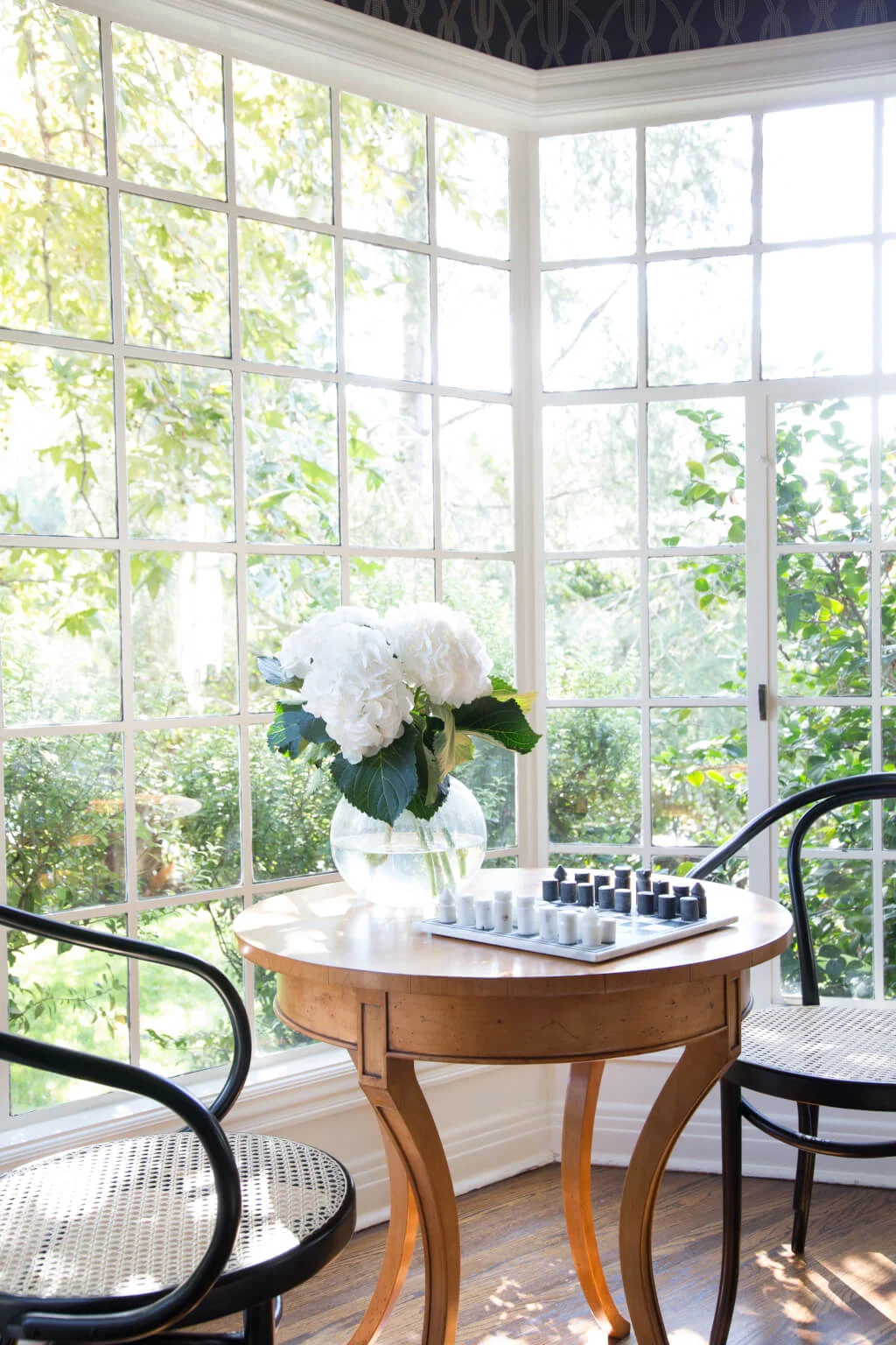 Emily-Henderson_Griffith-Park-House_Traditional-Italian-Modern_Dining-Room_Reveal_09-1024x1536.jpg