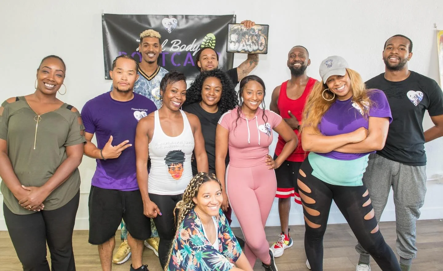 Royal Love is built by hands that serve and hearts that heal. Grateful for every volunteer who shows up with love, intention, and community at the center. This is what impact looks like. #royalvolunteers #lupusawareness #togetherwecan #royallove 💜🦋