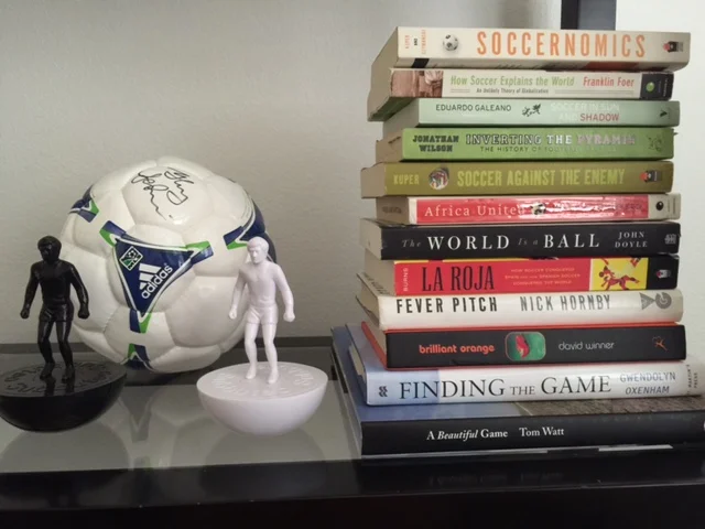peacefc_bookshelf_subuteo_best_soccer_books.JPG