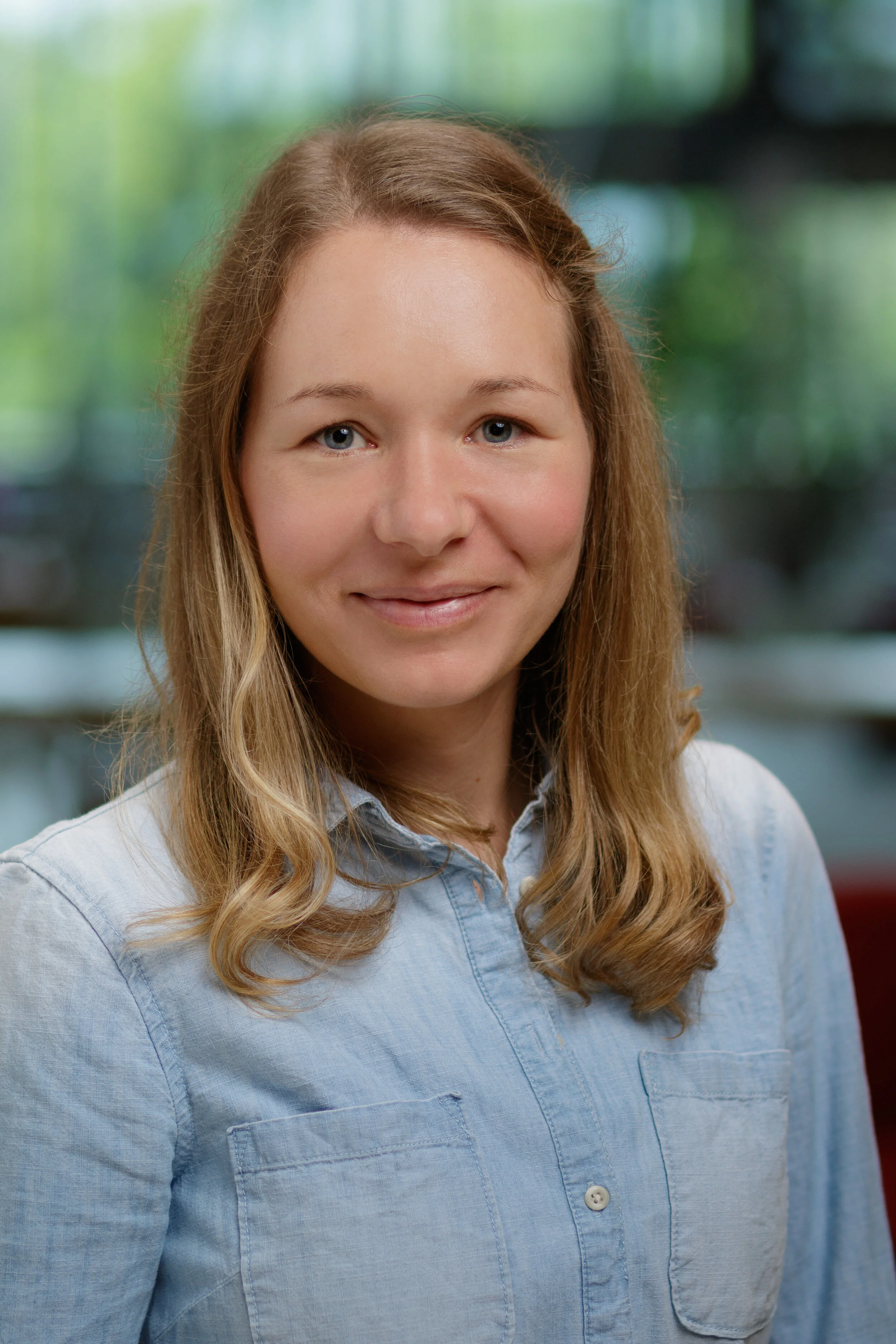 Linda Berg Luecke receives top dissertation award at MCW graduation