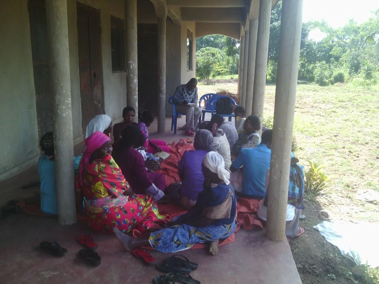 Agricultural class with an Iganga chicken cooperative