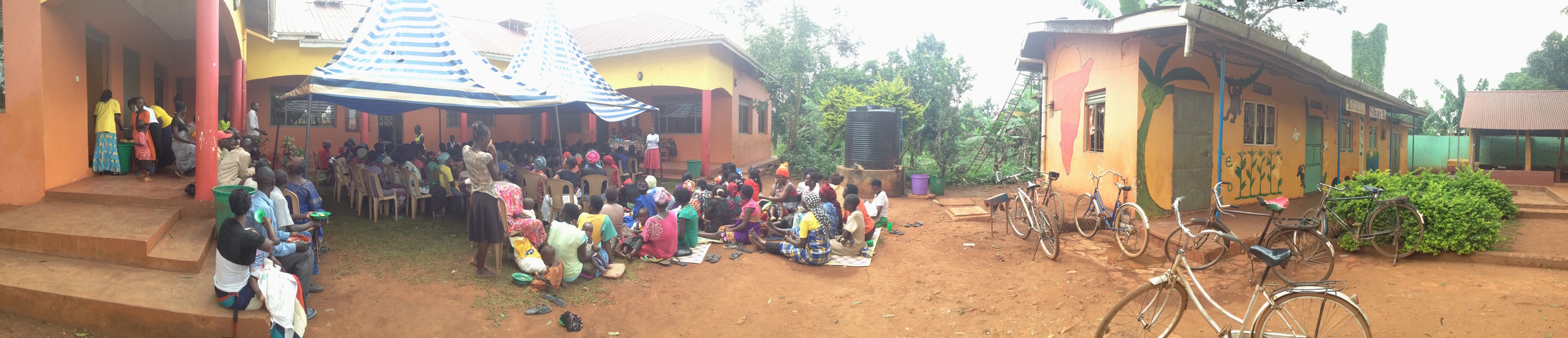 Class session four's Meet the Midwives Day, allowing students and community stakeholders to build relationships with local midwives and have open conversations regarding pregnancy, pre-pregnancy, family planning, and postnatal care.