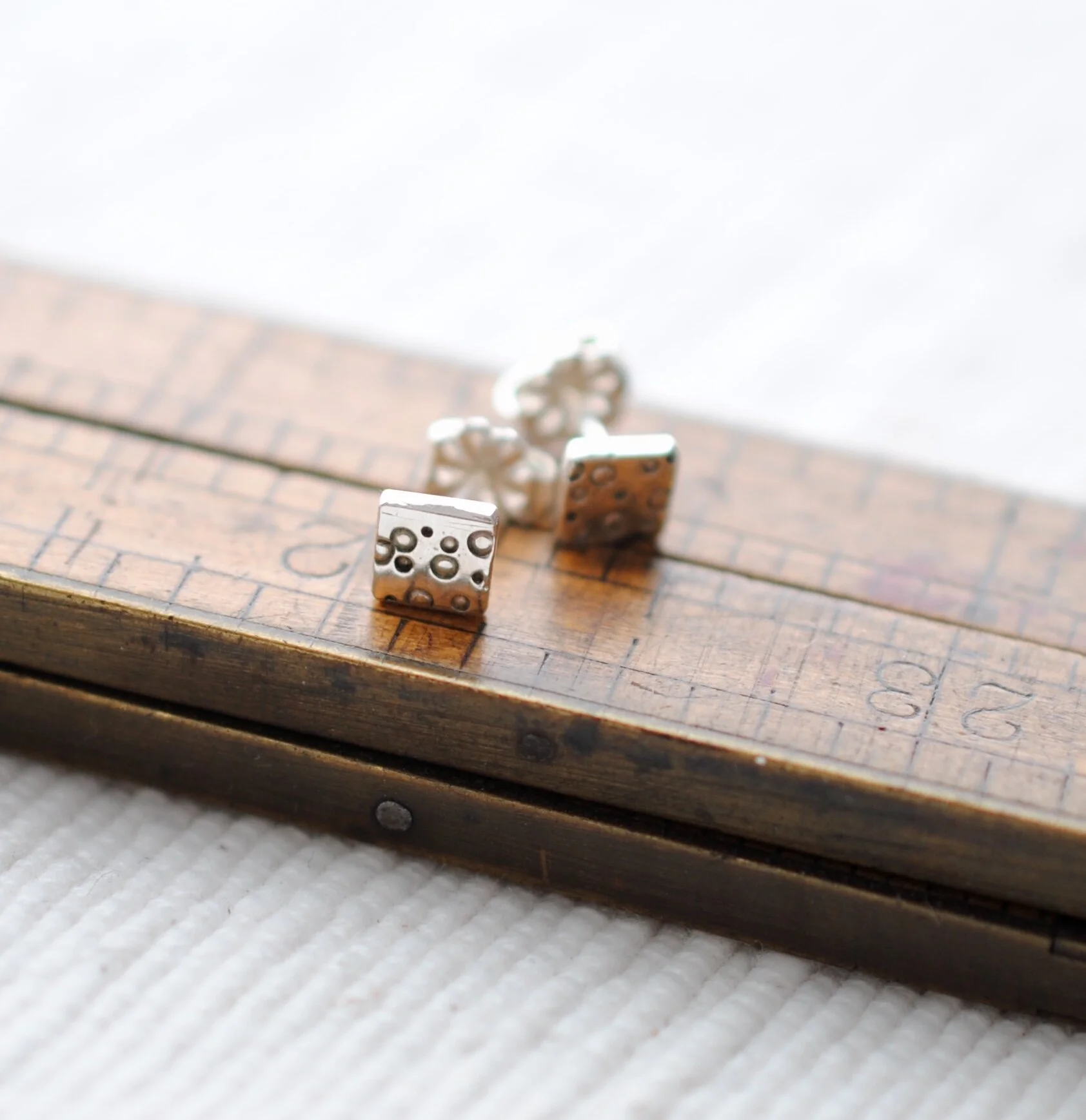 Bubbly Stud Earrings