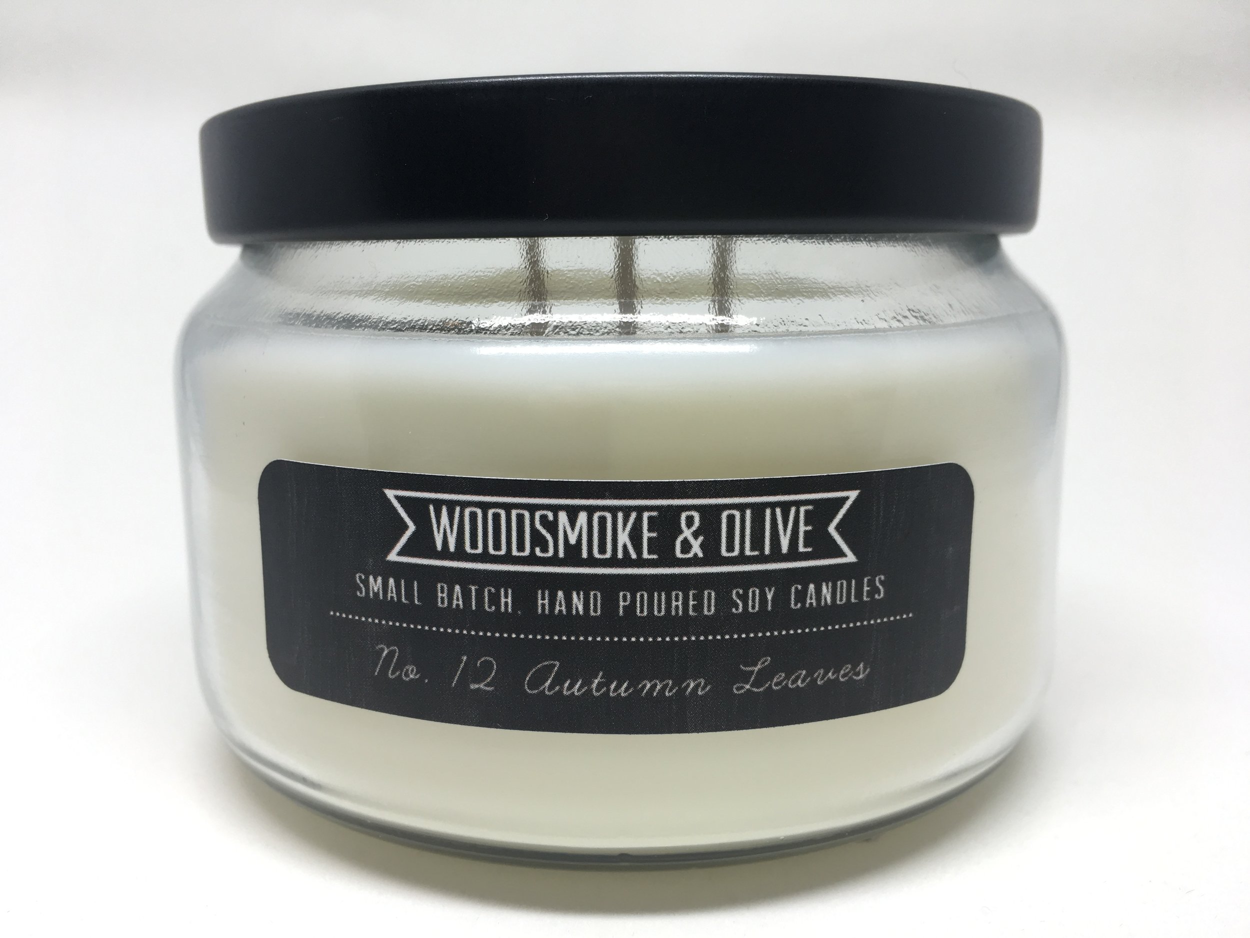 No. 12 Autumn Leaves No. 12 Autumn Leaves smells like a walk through freshly fallen leaves with a hot cup of cider in hand. Phthalate-free. Available in 9oz. Burn time: approx. 36 hours.