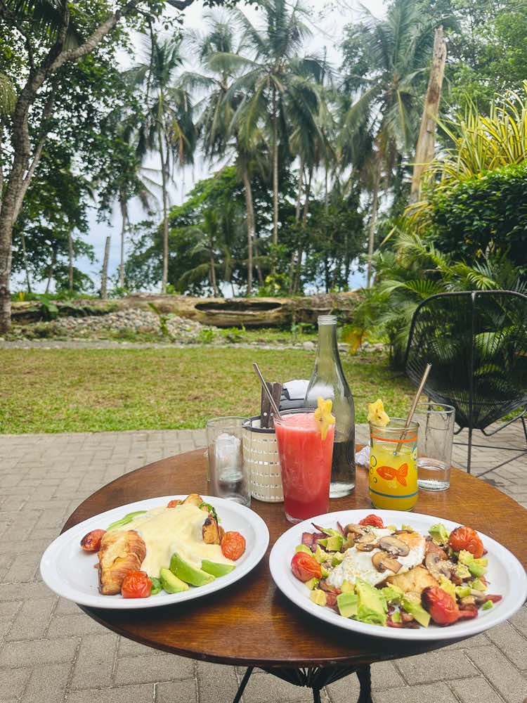 Punta Cocles, breakfast at Rincón Porteño