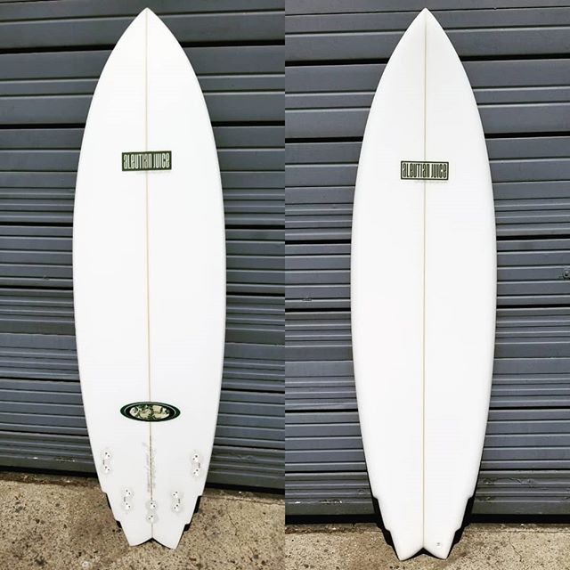 6'1&quot; Malolo for Wes'side alumni Lincoln Naeole. Two decades ago this shape was an offshoot of the Stubb-Vector, originally designed for Makaha's Rusty Keaulana. 13.6&quot; Nose X 19.625&quot; WP X 15.15&quot; Tail X 2.35&quot; Thickness. Scooped