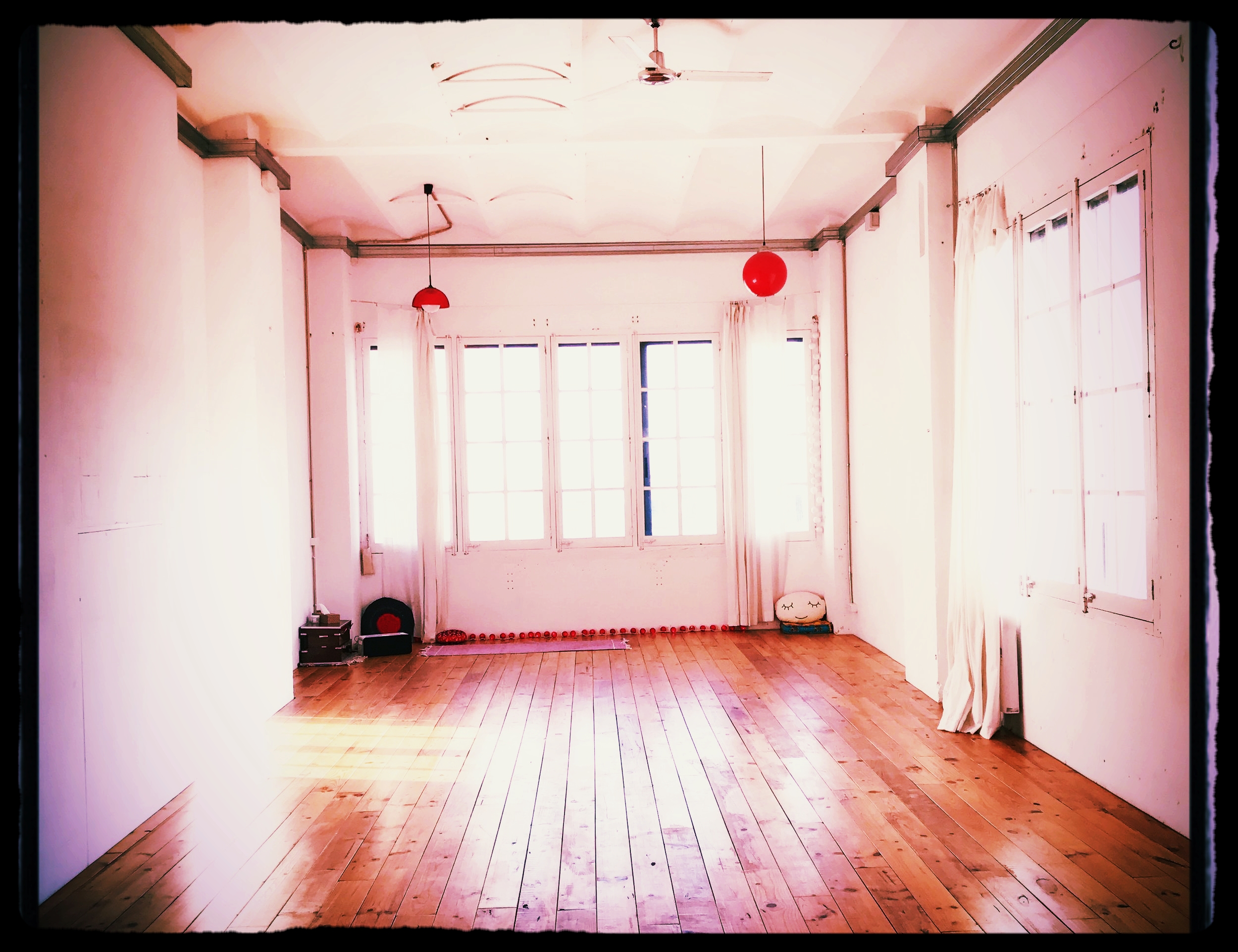 El Espacio Alegre por la mañana lleno de luz