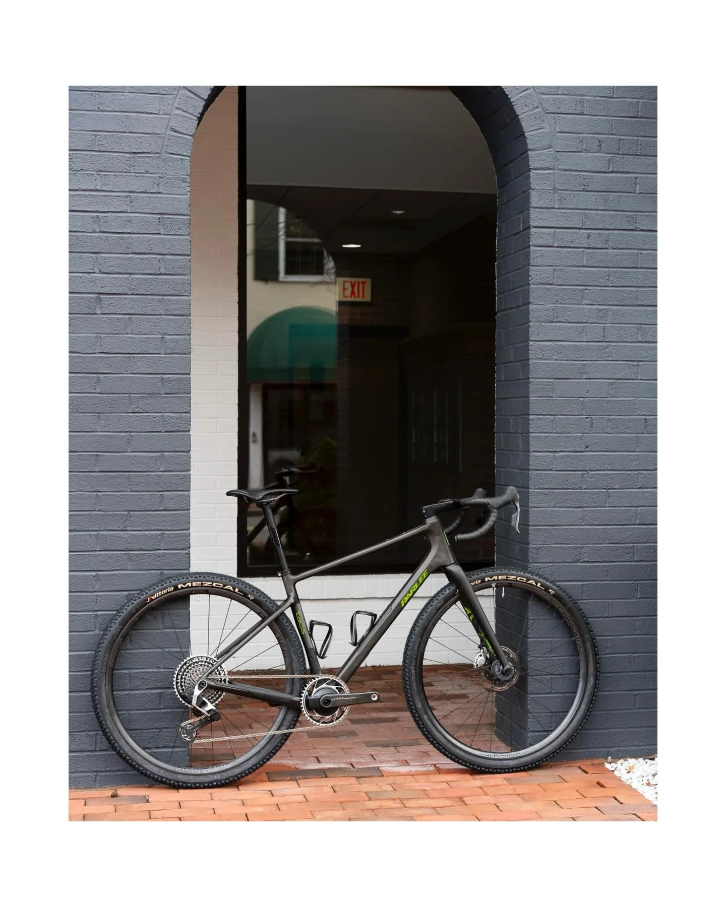 New ACME build!
Parlee Taos &bull; Sram Red XPLR Groupset &bull; Integrated Aero Barstem &ndash; AB02 &bull; Black Inc. Seatpost &bull; Chris King GRD23 Wheelset &bull; Vittoria Mezcal 2.1&rdquo; Tires