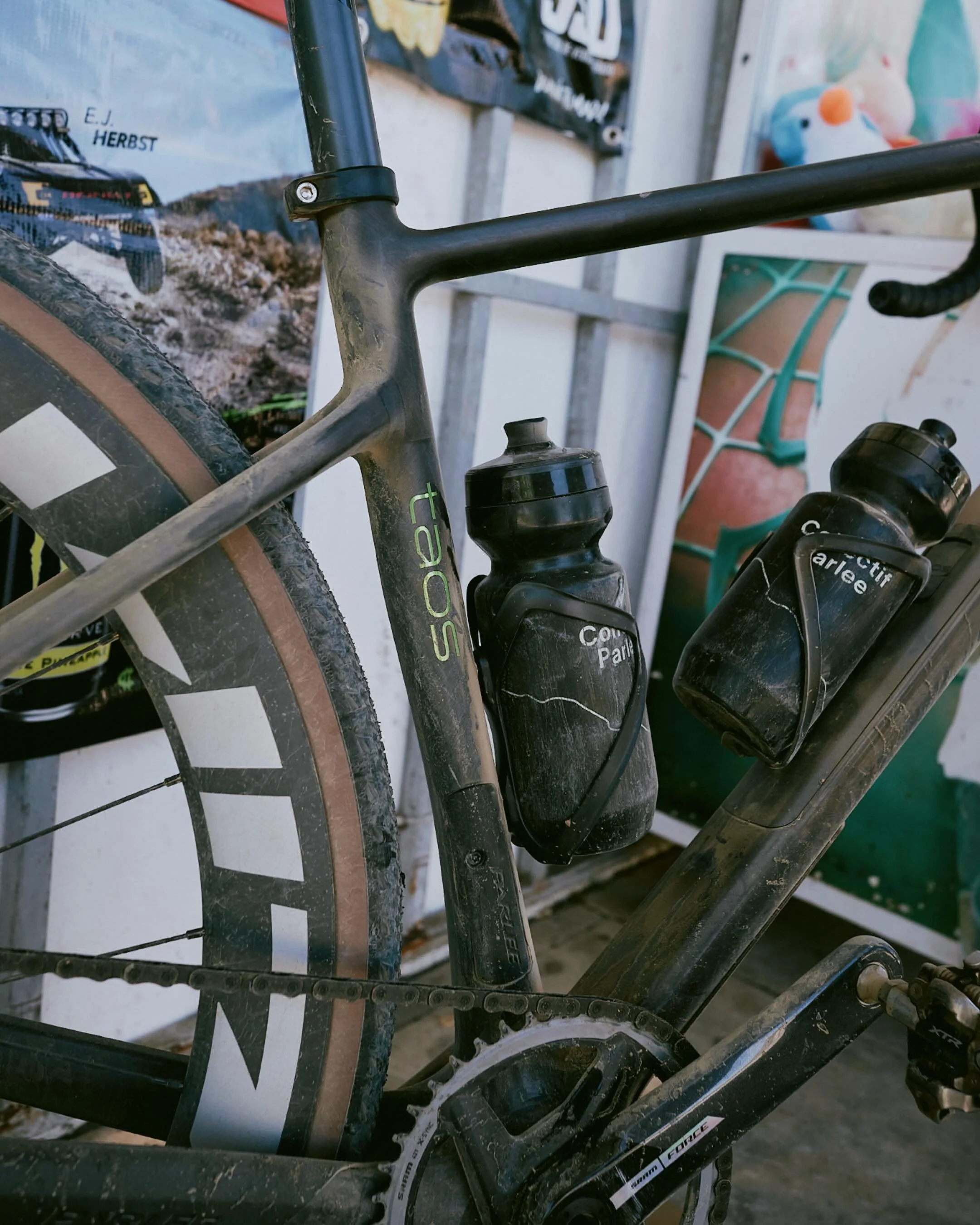 Have you ever ridden a Parlee? June 6th is your chance.

@parleecycles builds bikes for those who refuse to settle for ordinary &mdash; progressive design, meticulous carbon lay-up, and a genuine obsession with fit.

They&rsquo;re bringing their Oura