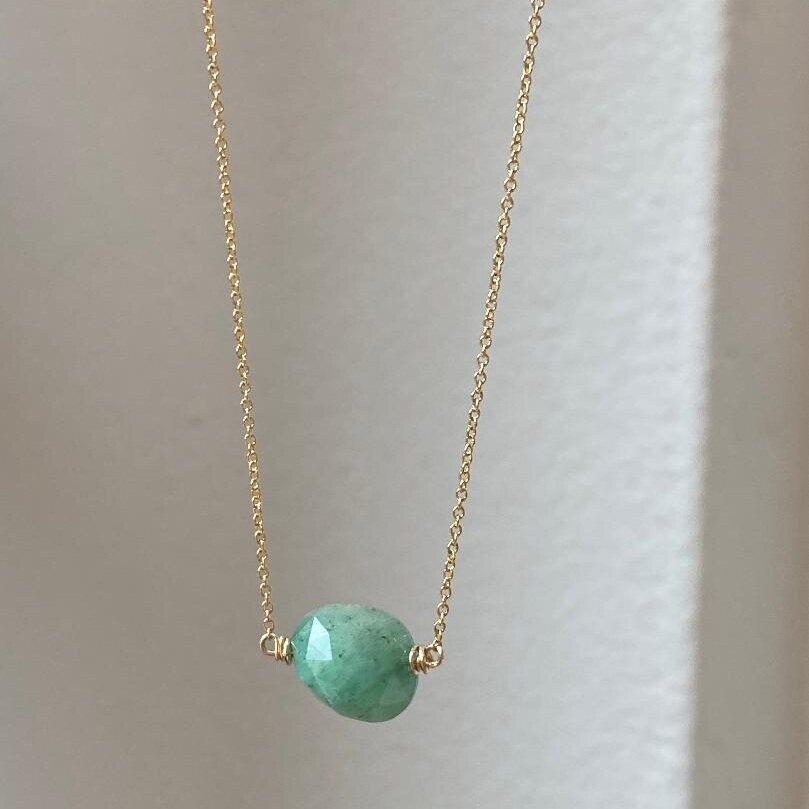 Rose Cut Emerald Necklace Gold-Filled Chain detail