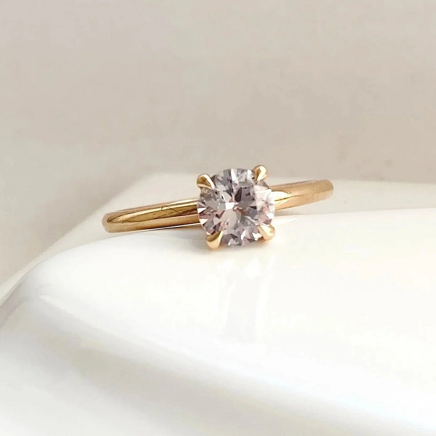 greige sapphire 14k yellow recycled gold solitaire four prong on dish Kim Drosdick Jewellery