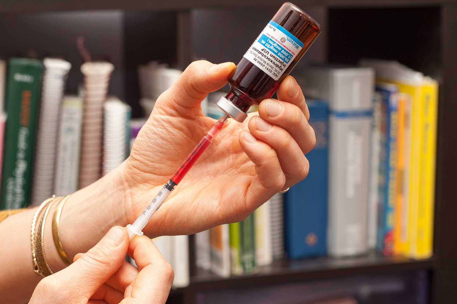 what is neo b12 injection used for Vitamin B12 Injections: What You Need To Know