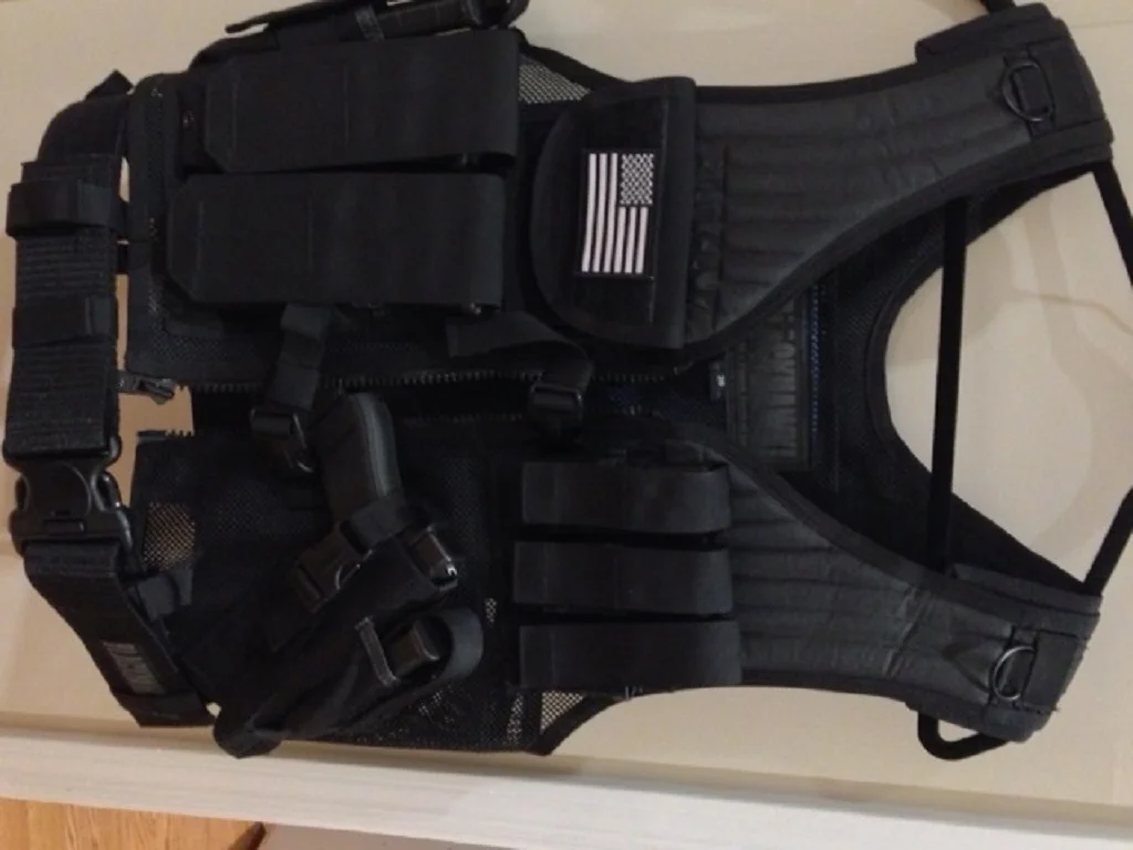 BLACKHAWK! Omega Vest Cross Draw/Pistol Mag