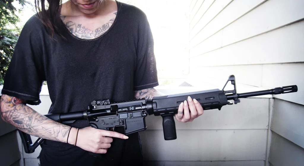 Smith and Wesson M&P 15 MOE Midlength Review