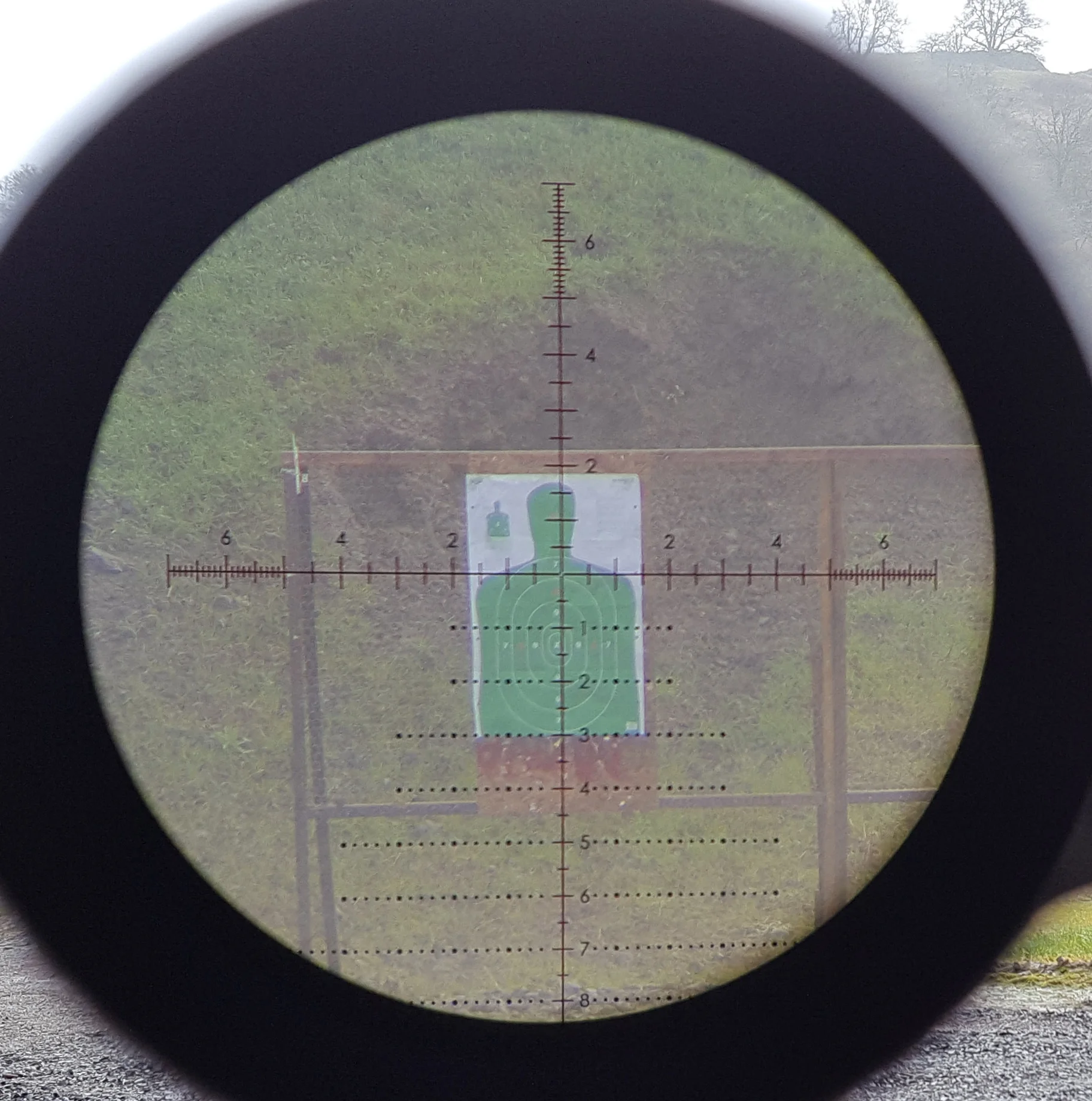 200 yards, Snowing, 25x