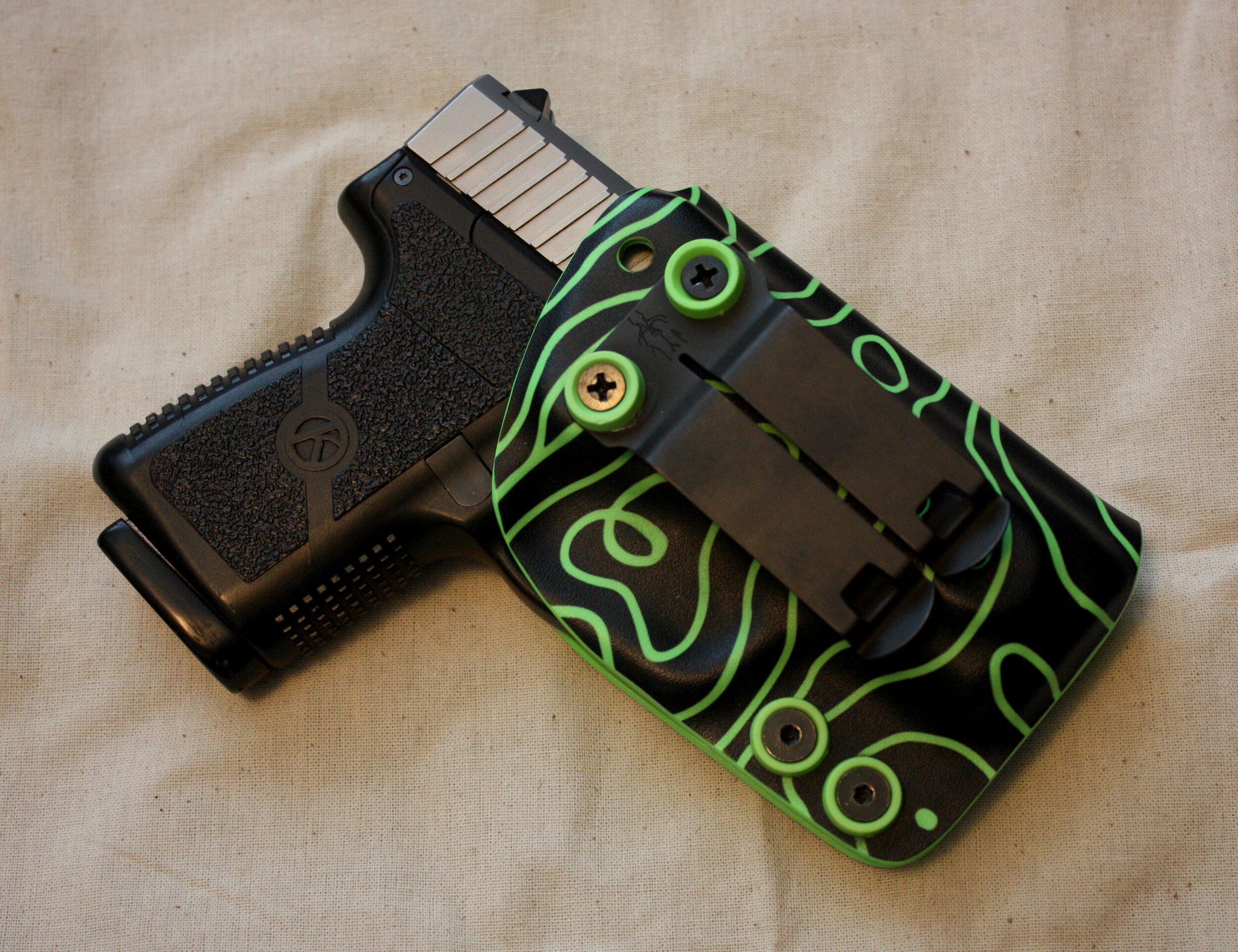 Handcrafted aesthetic quality and design Clip holster for 9mm firearms,don't mis 
