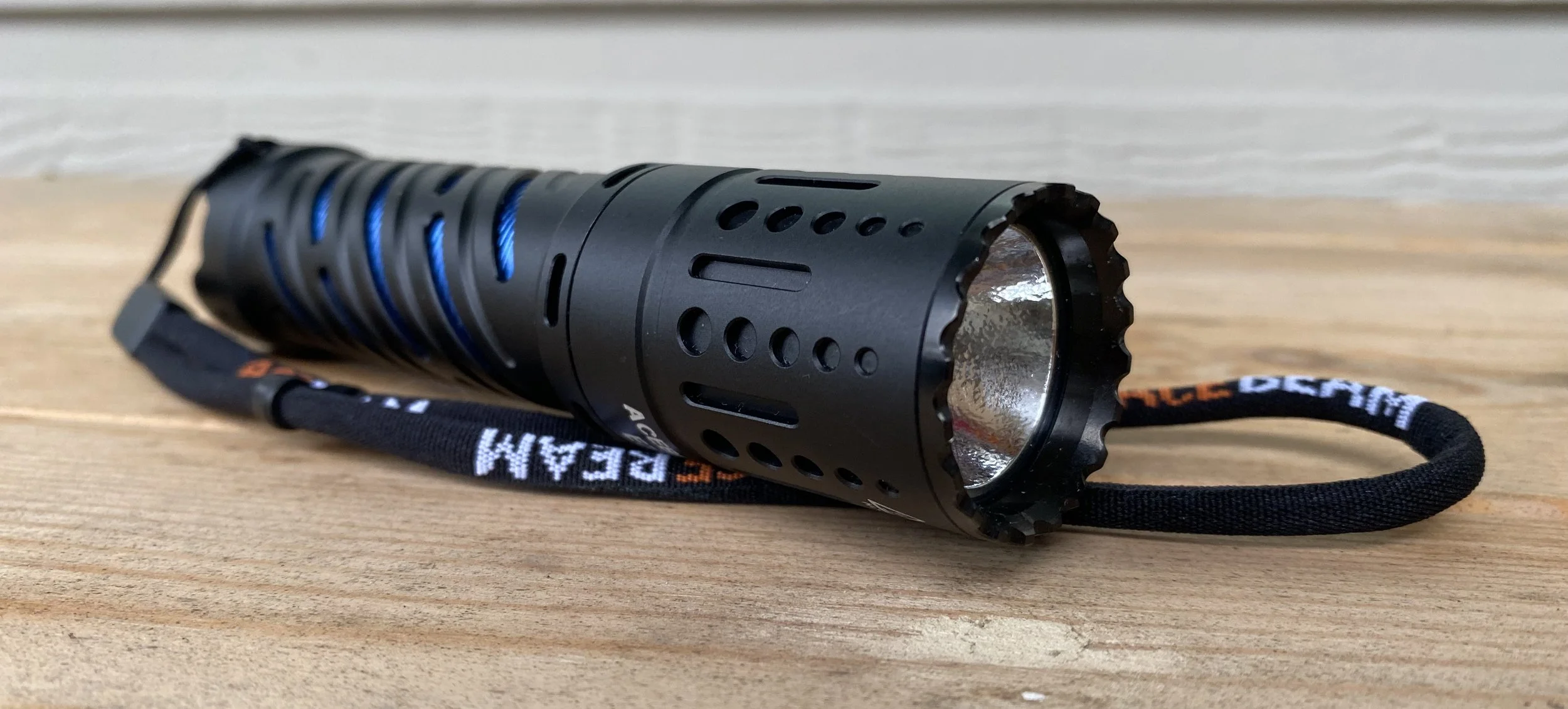 Acebeam E70 