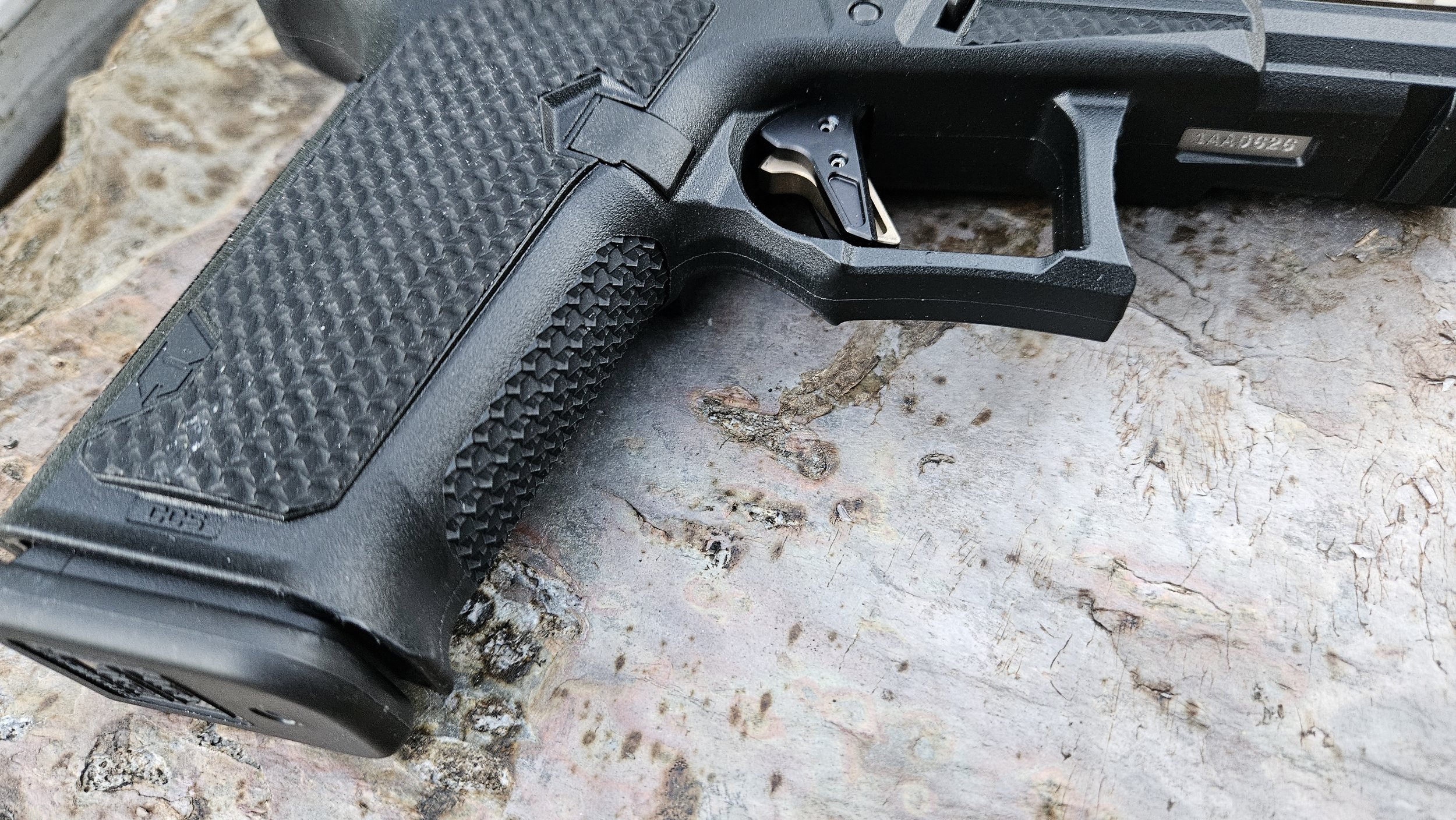 How to Install Glock Night Sights (Without a Sight Pusher Tool) - Pew Pew  Tactical