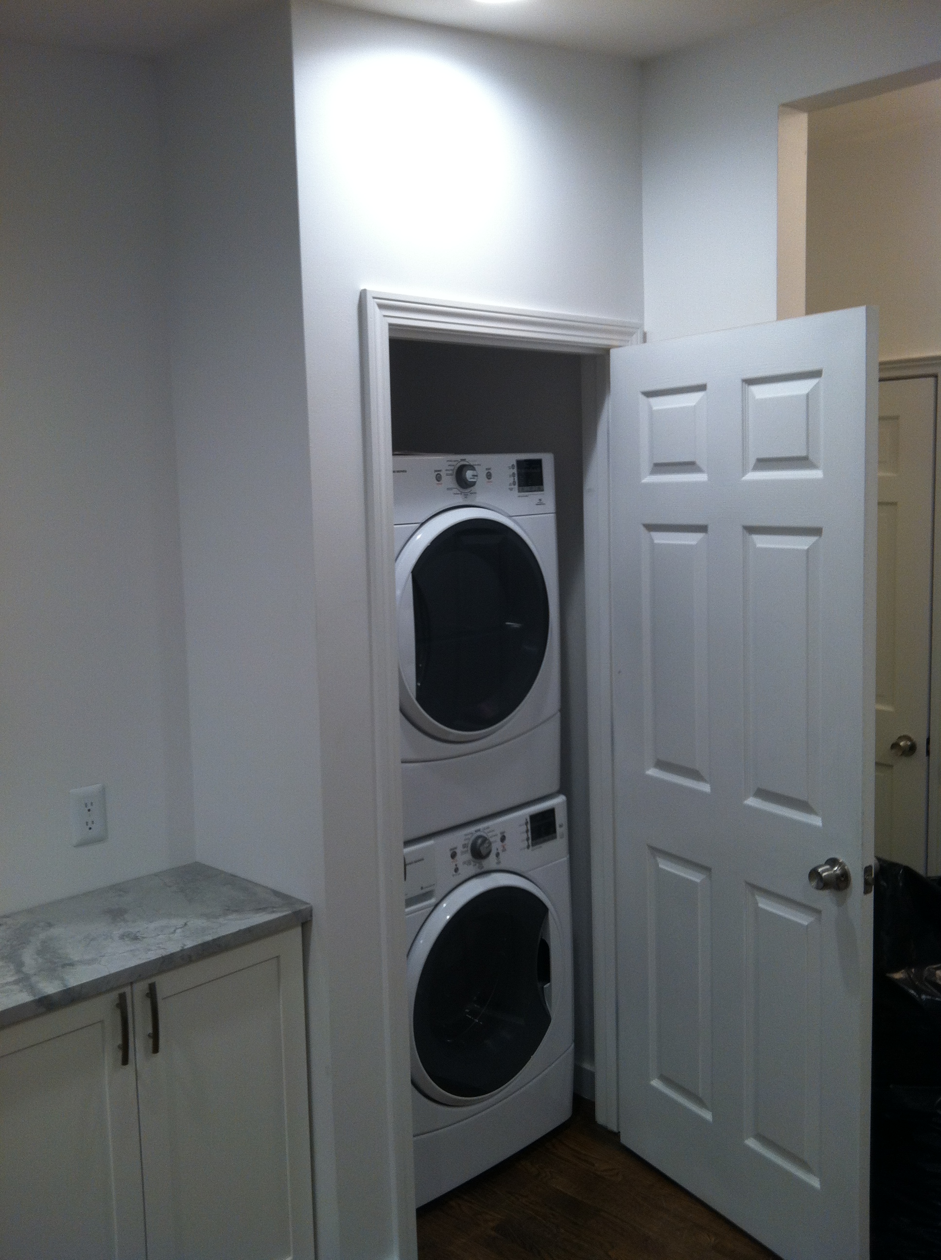 431 e 3rd In Unit Laundry.JPG