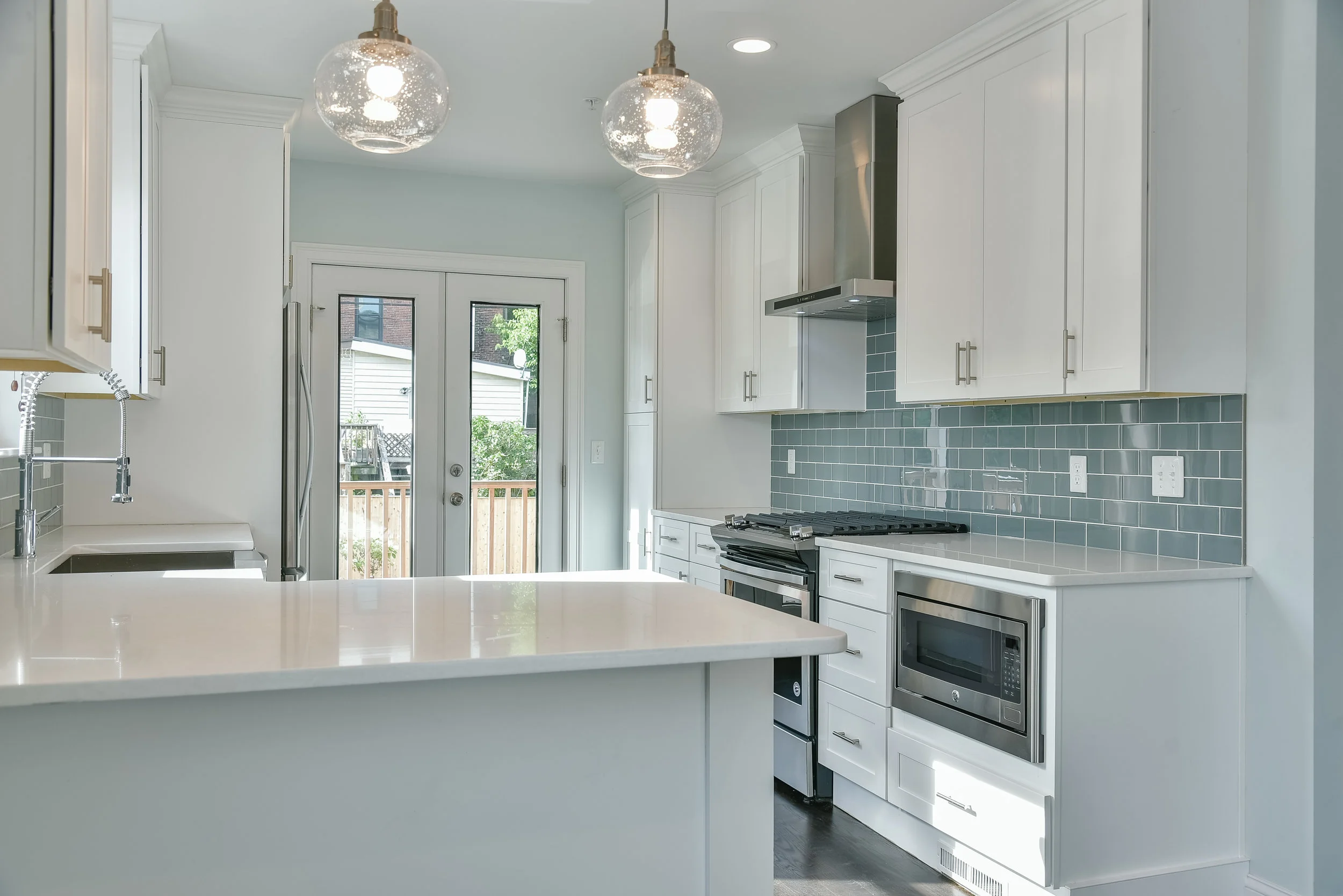 1Kitchen2.jpg