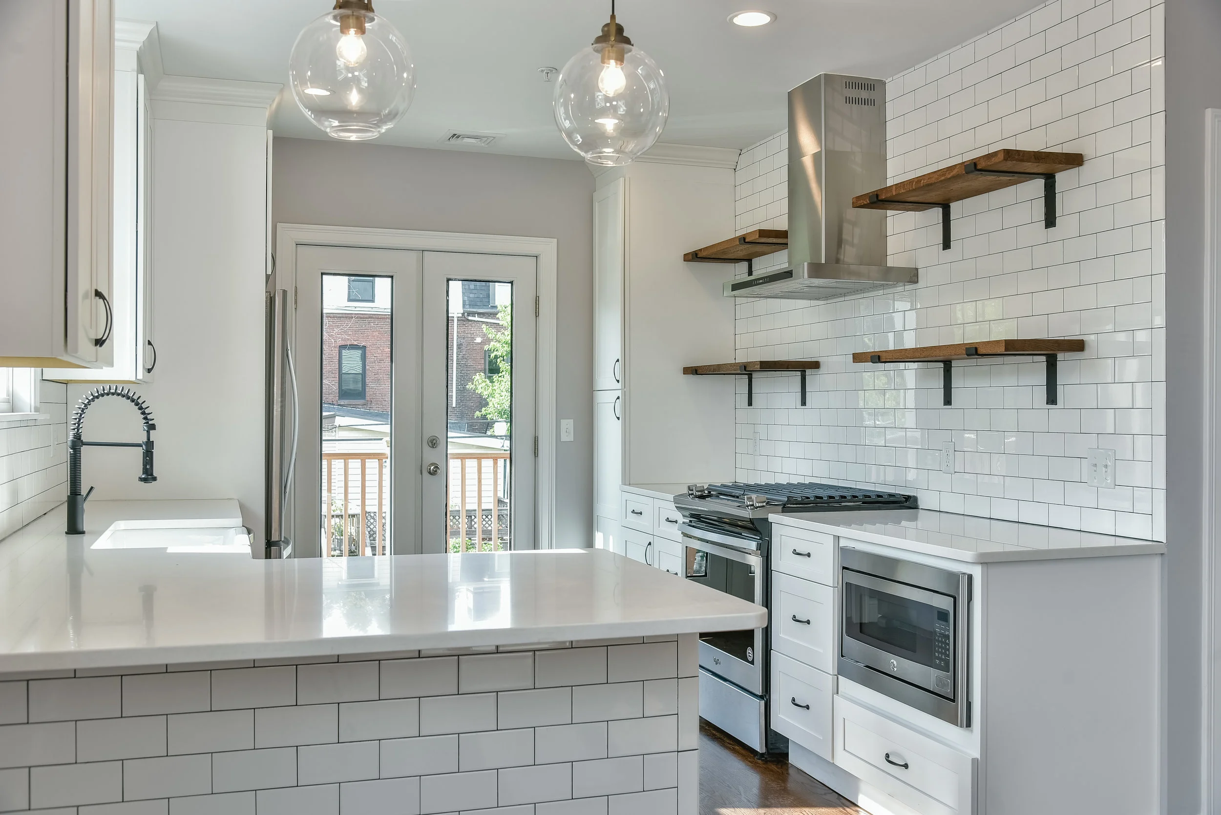 2Kitchen2.jpg
