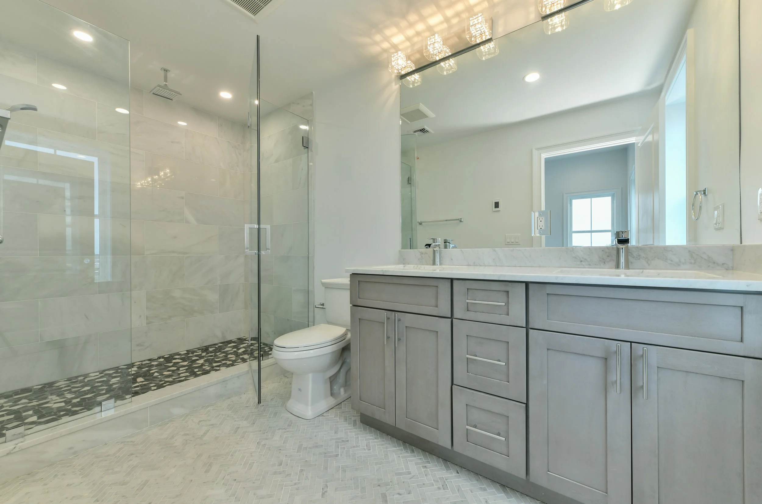 6MasterBath.jpg