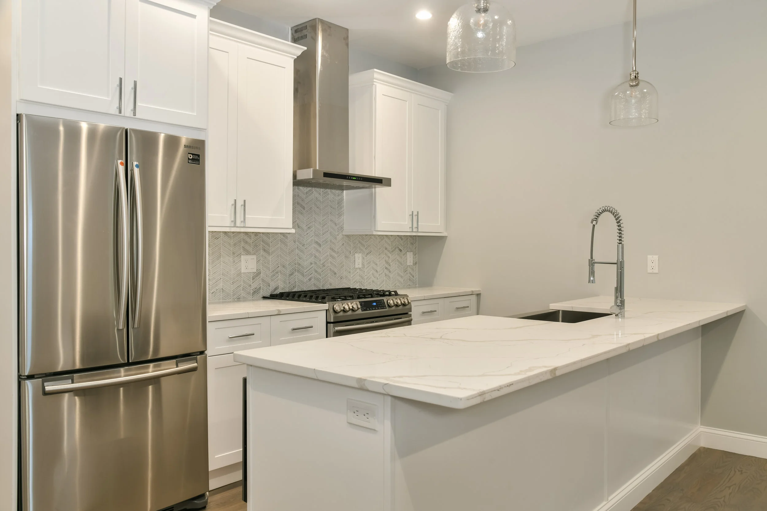 3Kitchen3.jpg