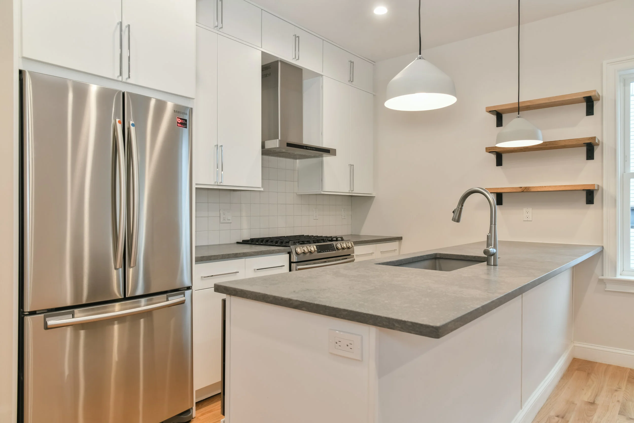 4Kitchen3.jpg