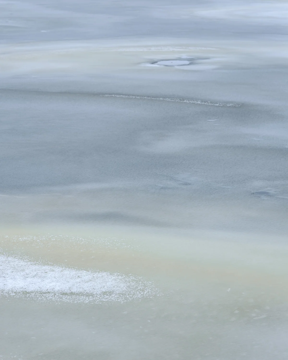 The light was much flatter on Saturday, which made me look a little closer at some of the details of the Ice on many of the lakes around the Forest Centre, Marston Moretaine. 