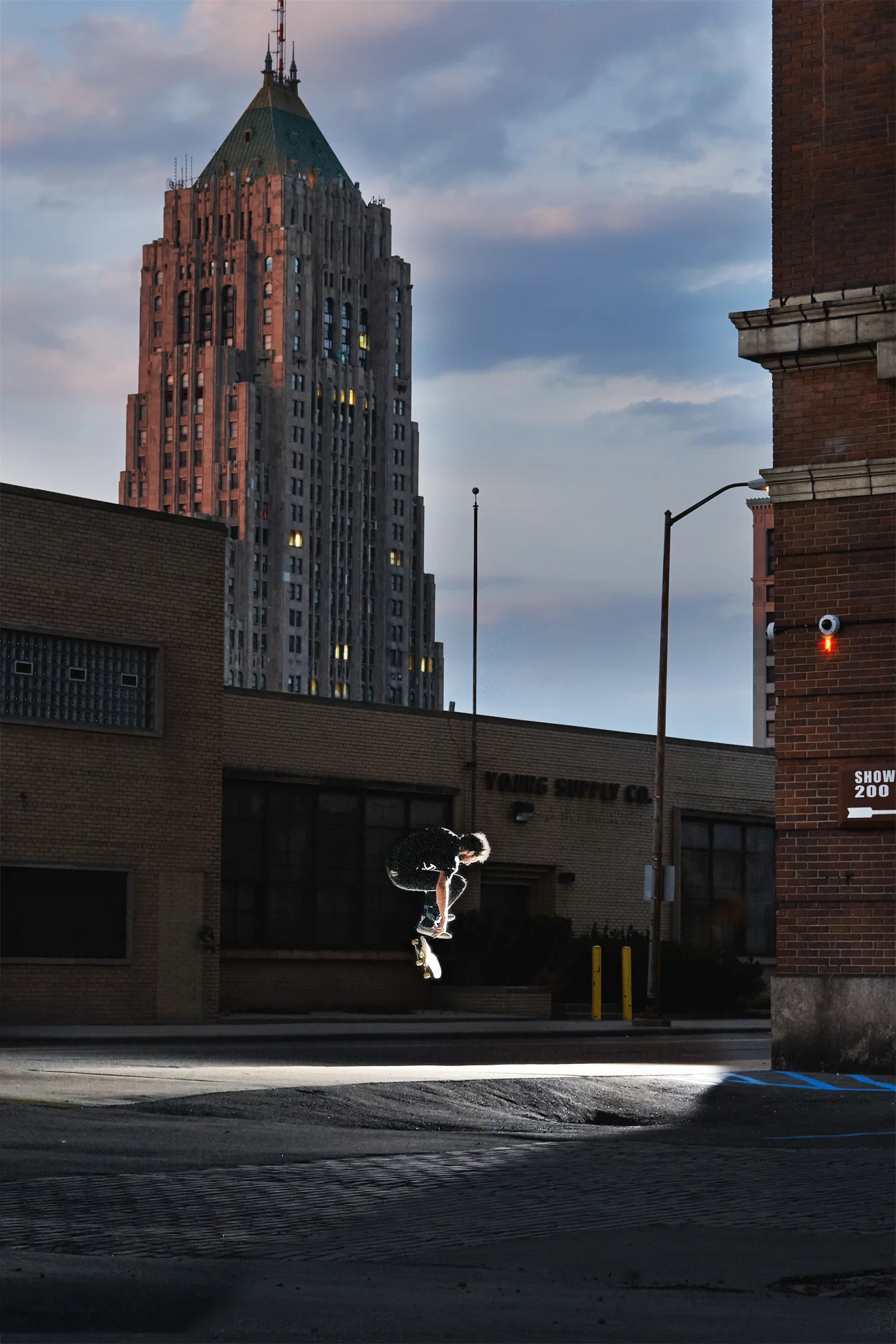 garret_mcdevitt_backsideflip_uhaul.jpg
