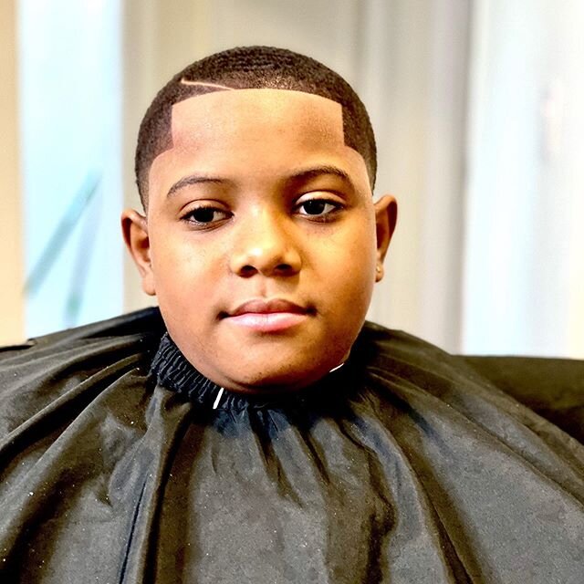 🧊Fresh from the Freezer 🧊 🔥 DONT LET YOUR DRIP DROP 💫💈#TeamKey #TeamTCS TCSluxurybarbershop
Art by - @Keythebarber
.
.
.
.
.
#Nycbarber  #CTbarber #Jerseybarber #Harlembarber #Bronxbarber #Brooklynbarber #travelingbarber #manunit #miamibarber #b