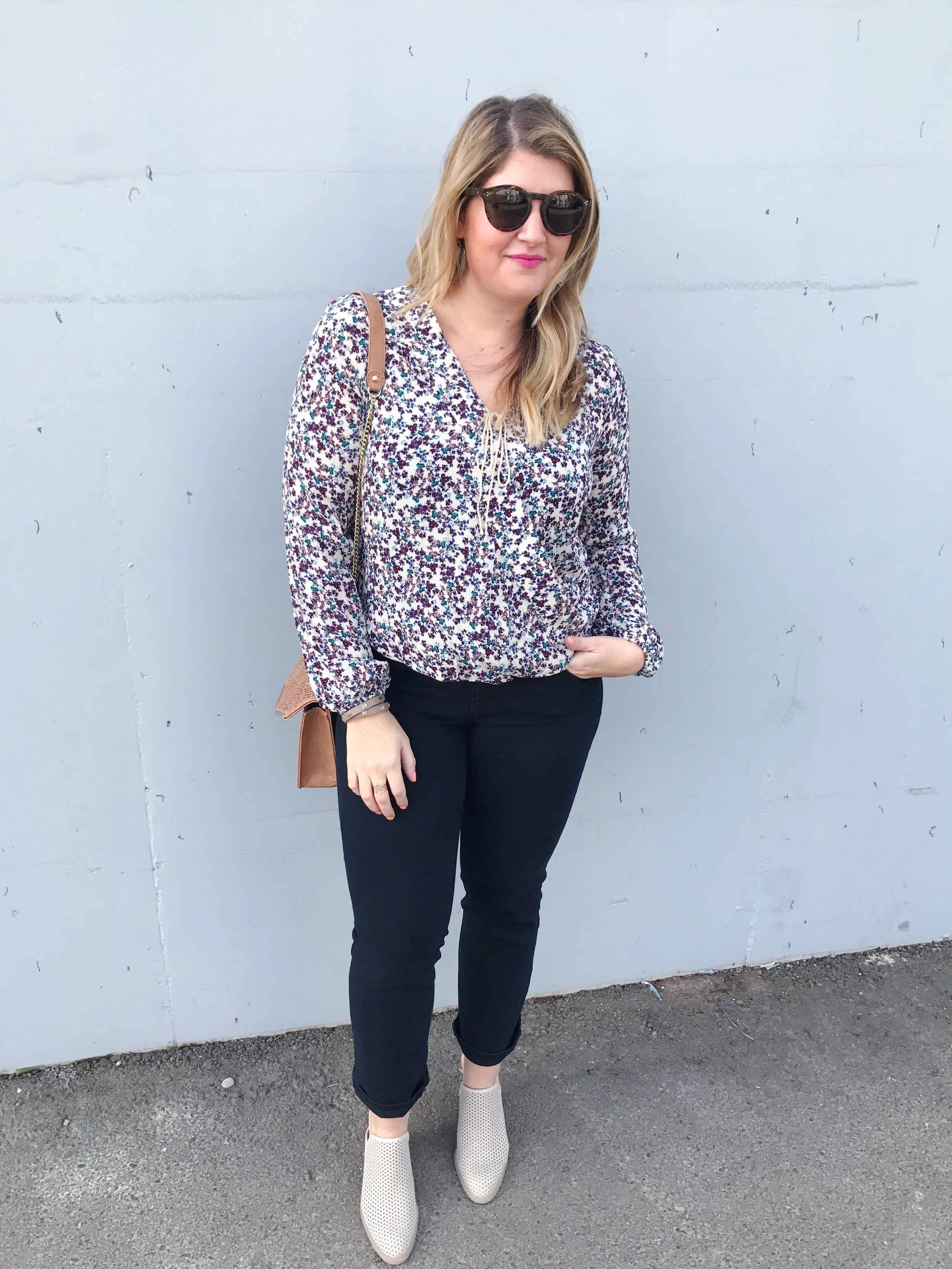 wearing my new jag jeans. paired them with a floral blouse + slip on mules